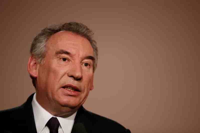 Bayrou deplore une campagne "hysterisee" par le camp fillon