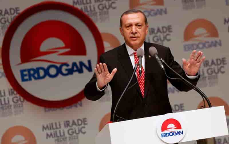 Erdogan entre en campagne et promet une "nouvelle Turquie"