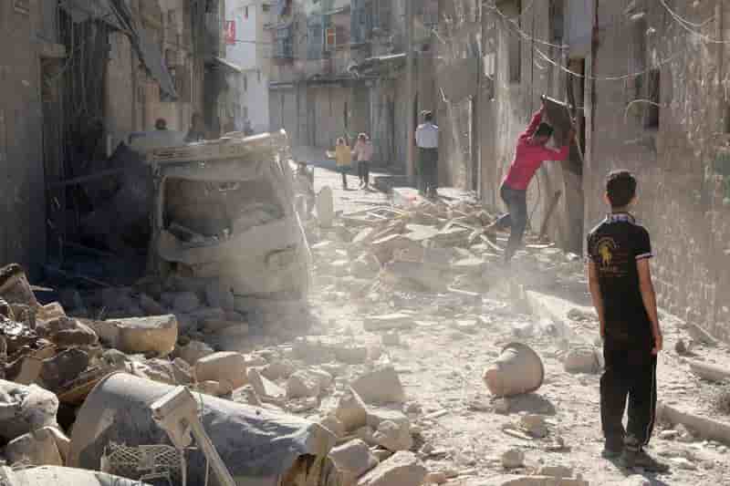 L'armée syrienne profite des raids et prend l'initiative