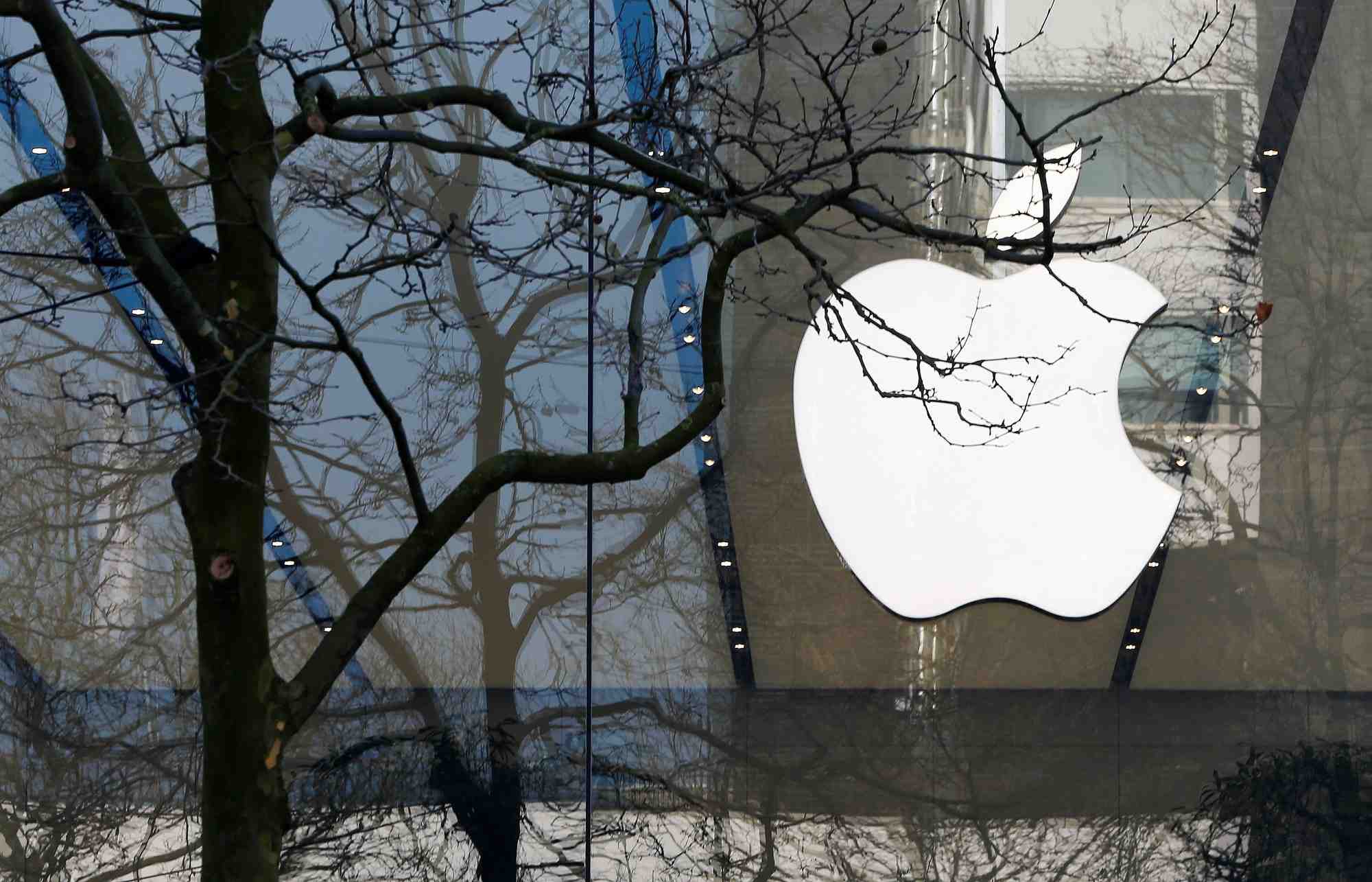 Les ventes de l'iPhone ont atteint 43,8 milliards de dollars pour la période de juillet à septembre, légèrement meilleures que les 42,6 milliards à la même période l'année dernière.