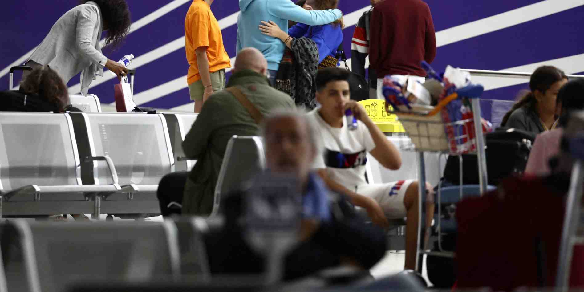 « Trois missions d'audit successives des services de la Direction générale de l'aviation civile (DGAC) ont révélé des défaillances graves de la mission d'inspection-filtrage opérée à l'aéroport d'Ajaccio », a précisé le préfet de Corse.