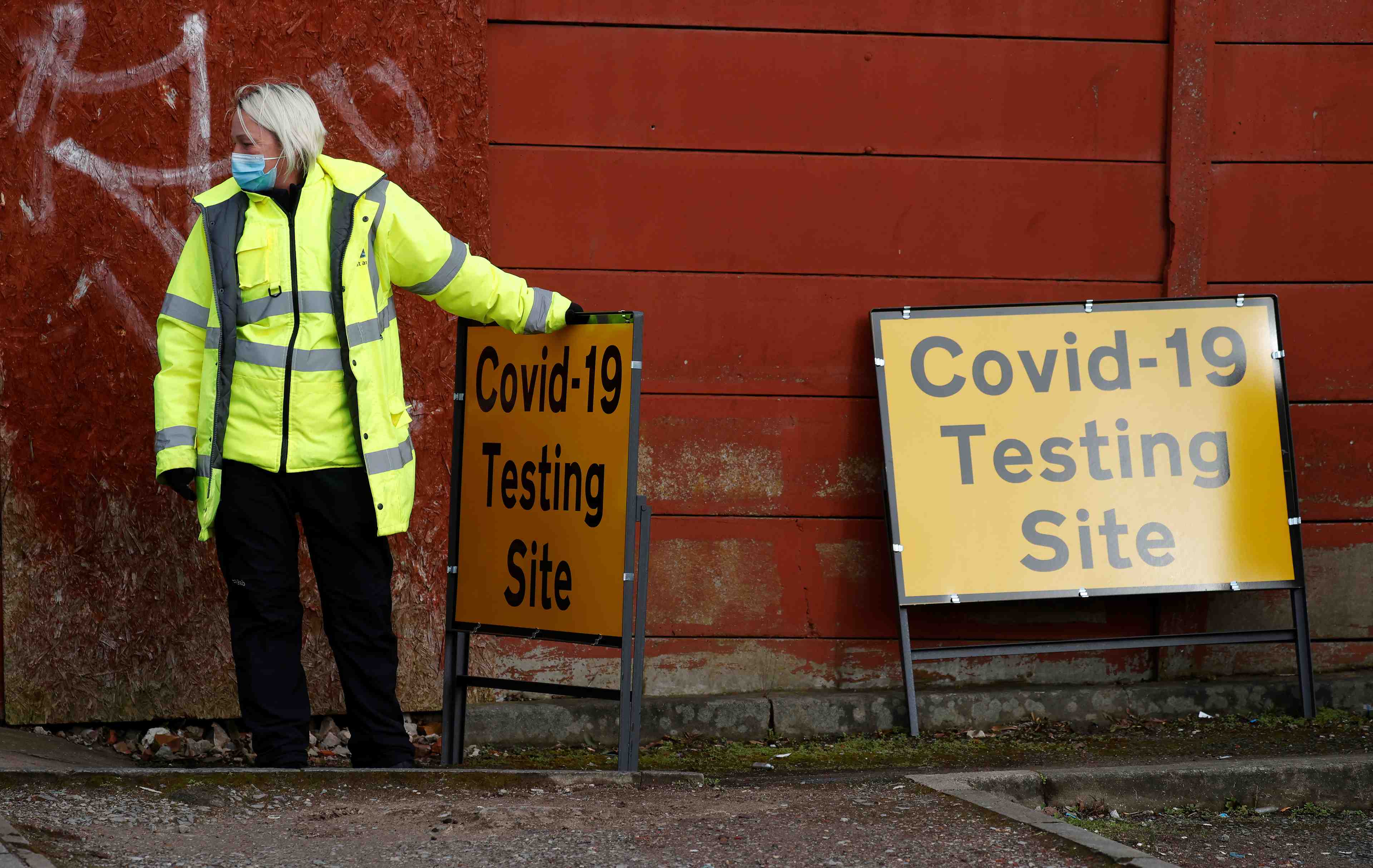 Coronavirus: 231 deces et 5.766 nouveaux cas au royaume-uni mardi
