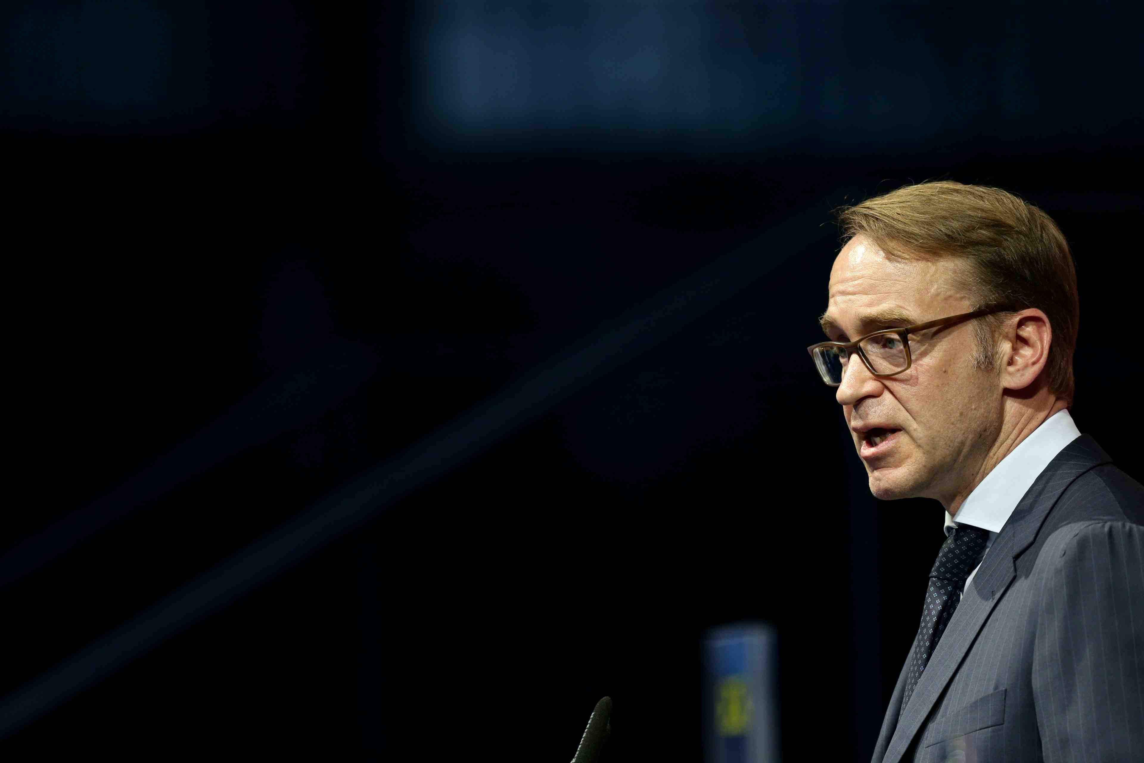 Weidmann (bce) n'exclut pas des corrections boursieres