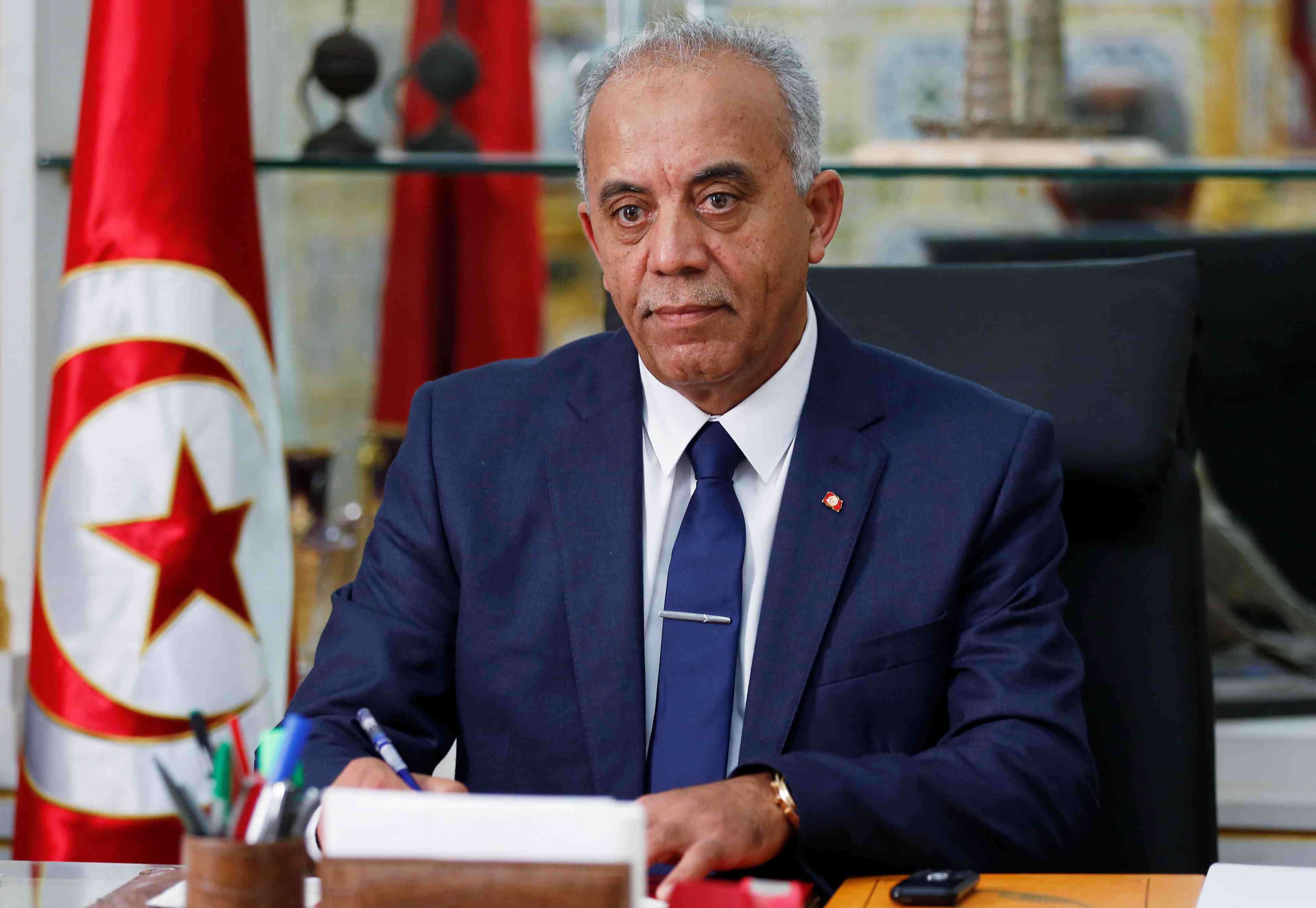 Le premier ministre tunisien a presente la composition de son gouvernement