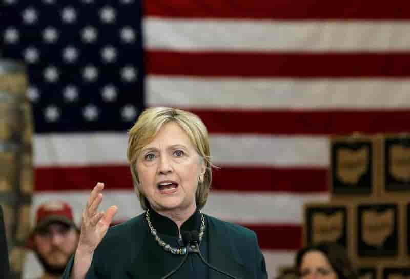 Hillary clinton denonce le comportement imprevisible de donald trump