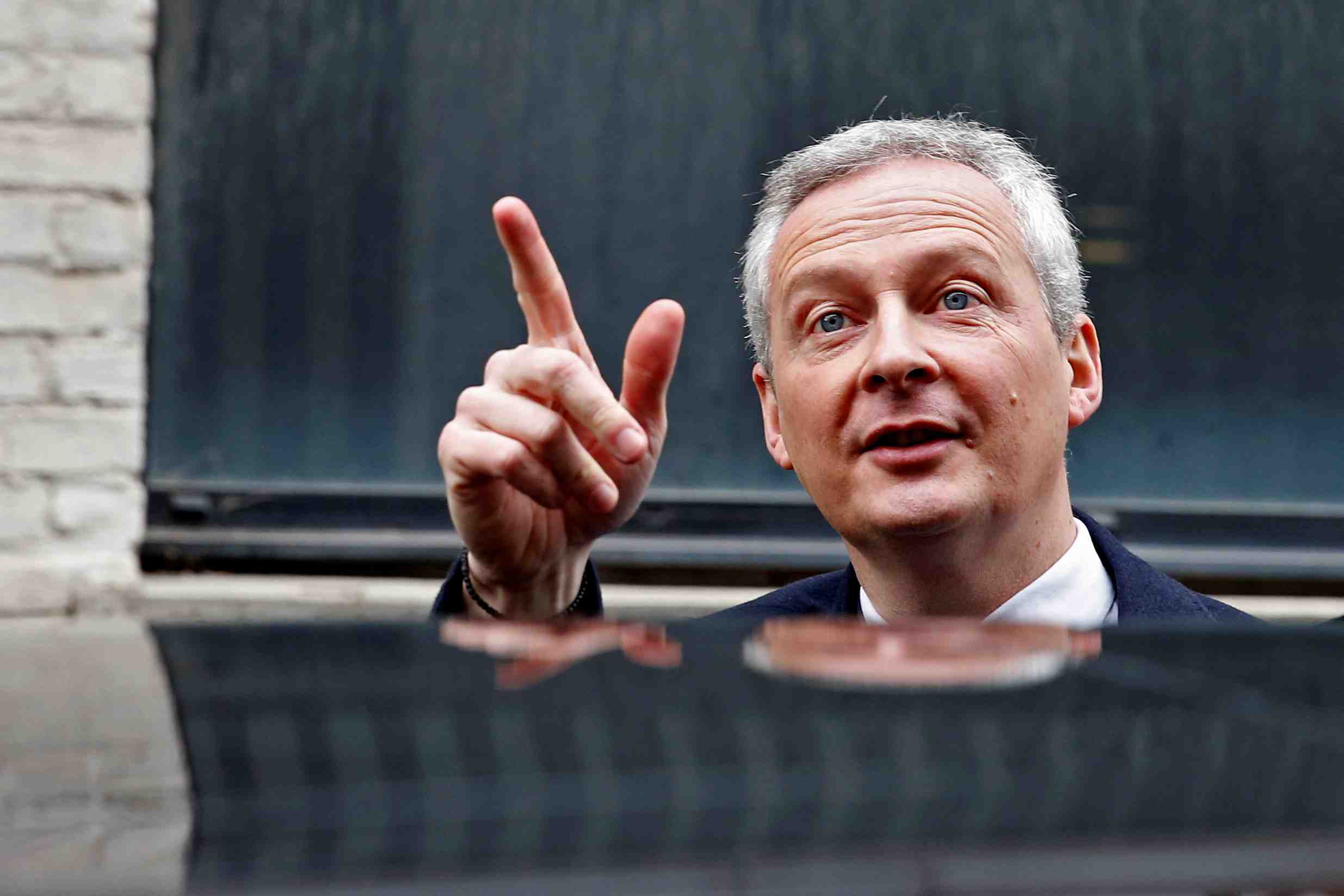 Le maire preoccupe par la reforme fiscale americaine