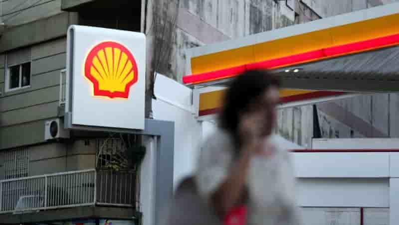 Shell lie remuneration de ses dirigeants et emissions de co2