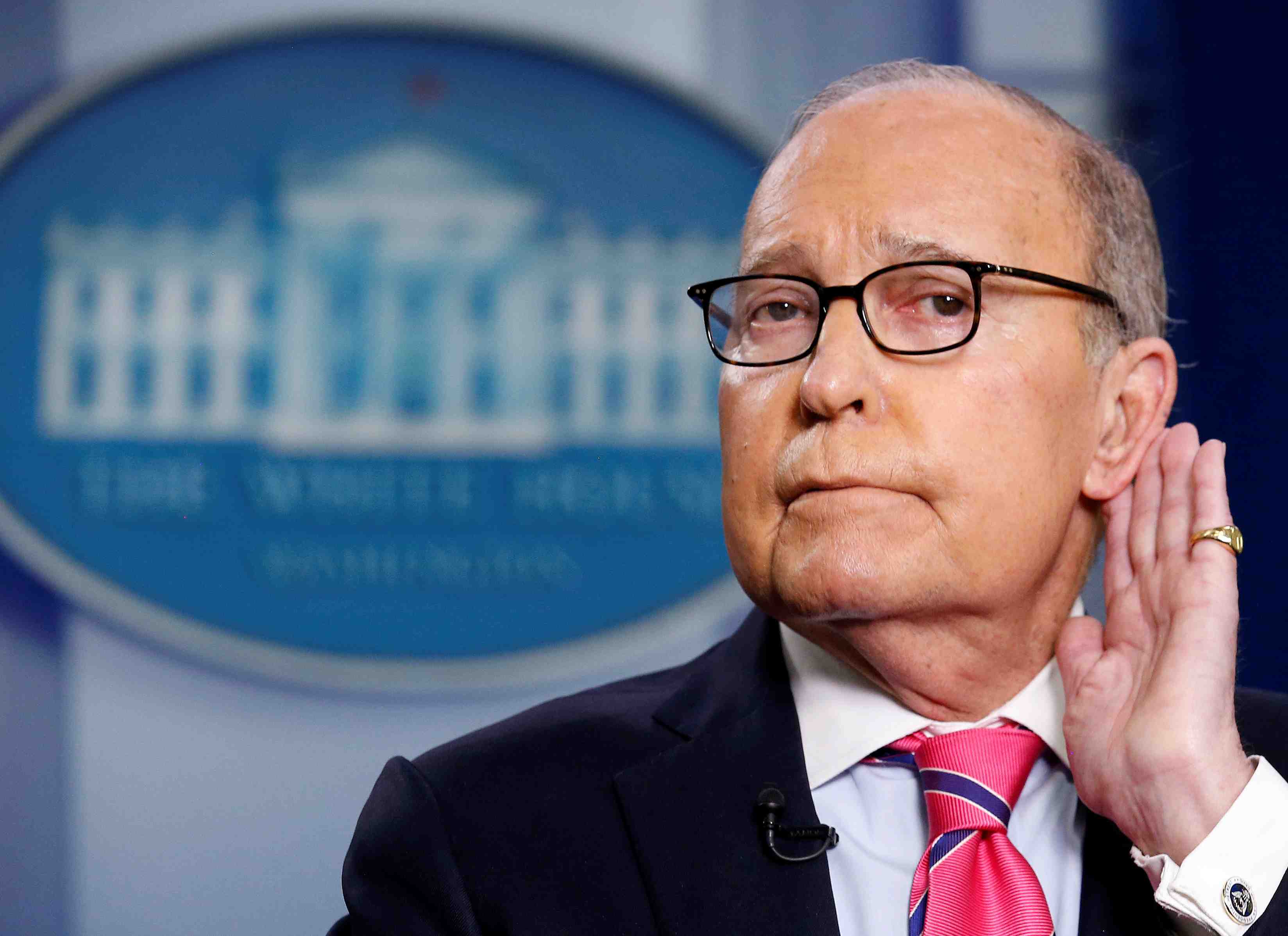 La fed devrait baisser les taux d'un demi-point, dit kudlow