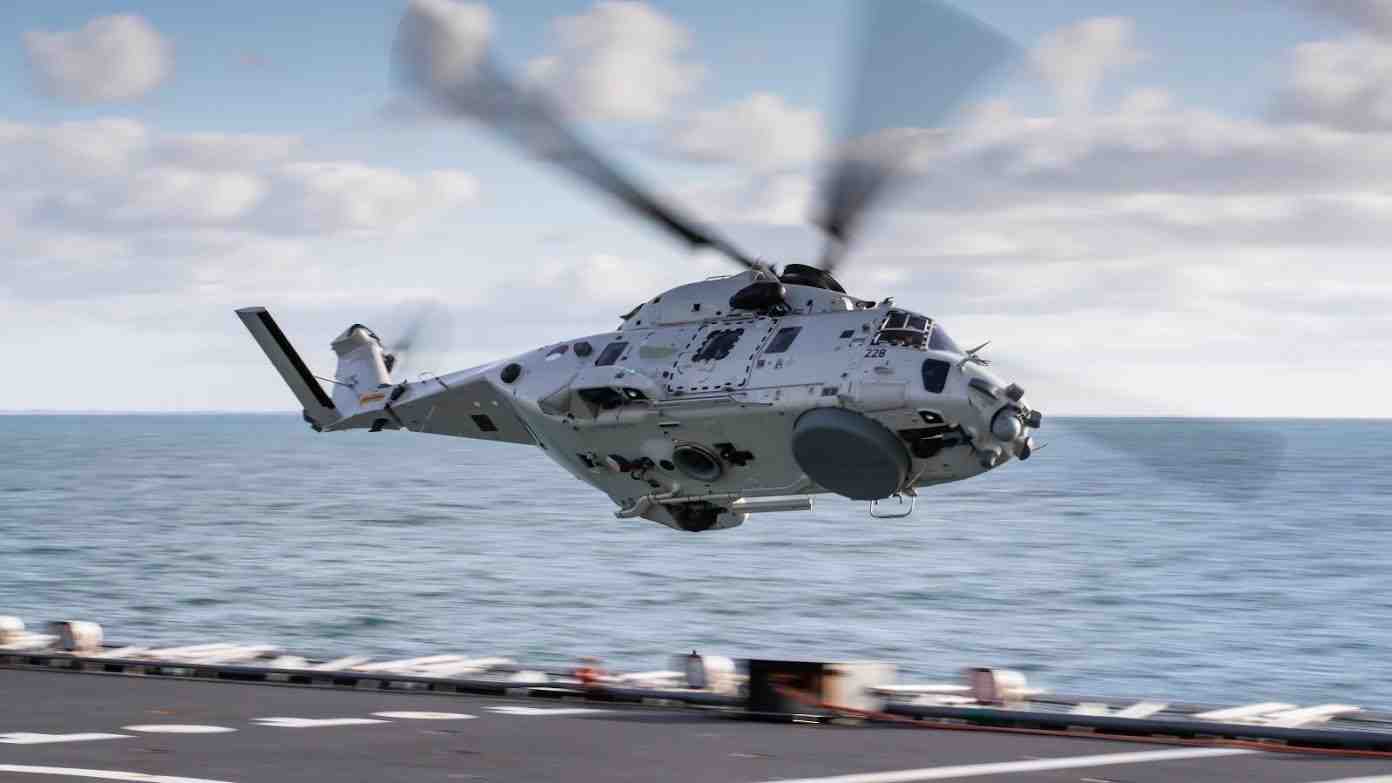 Le NH90 est un hélicoptère biturbine de la classe des 11 tonnes, destiné au renouvellement des flottes de transport tactique et de lutte anti-sous-marine