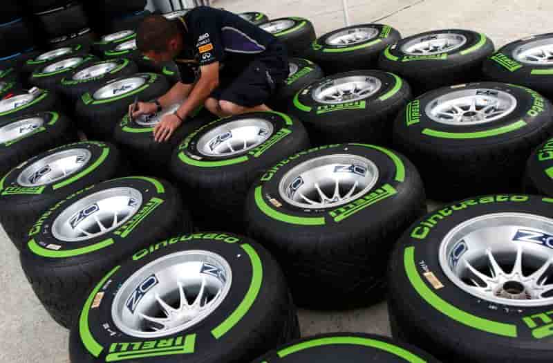 Pirelli réduit sa prévision de ventes 2014