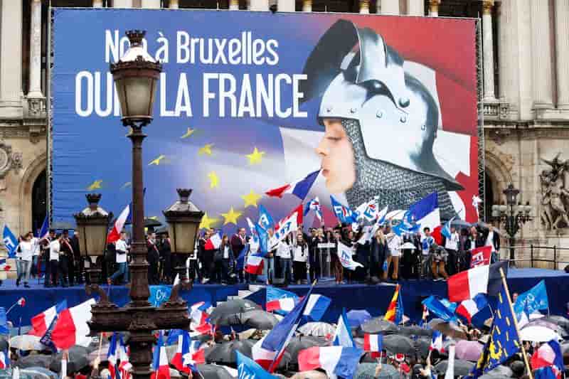Le FN appelle à dire "non" à l'Union européenne le 25 mai