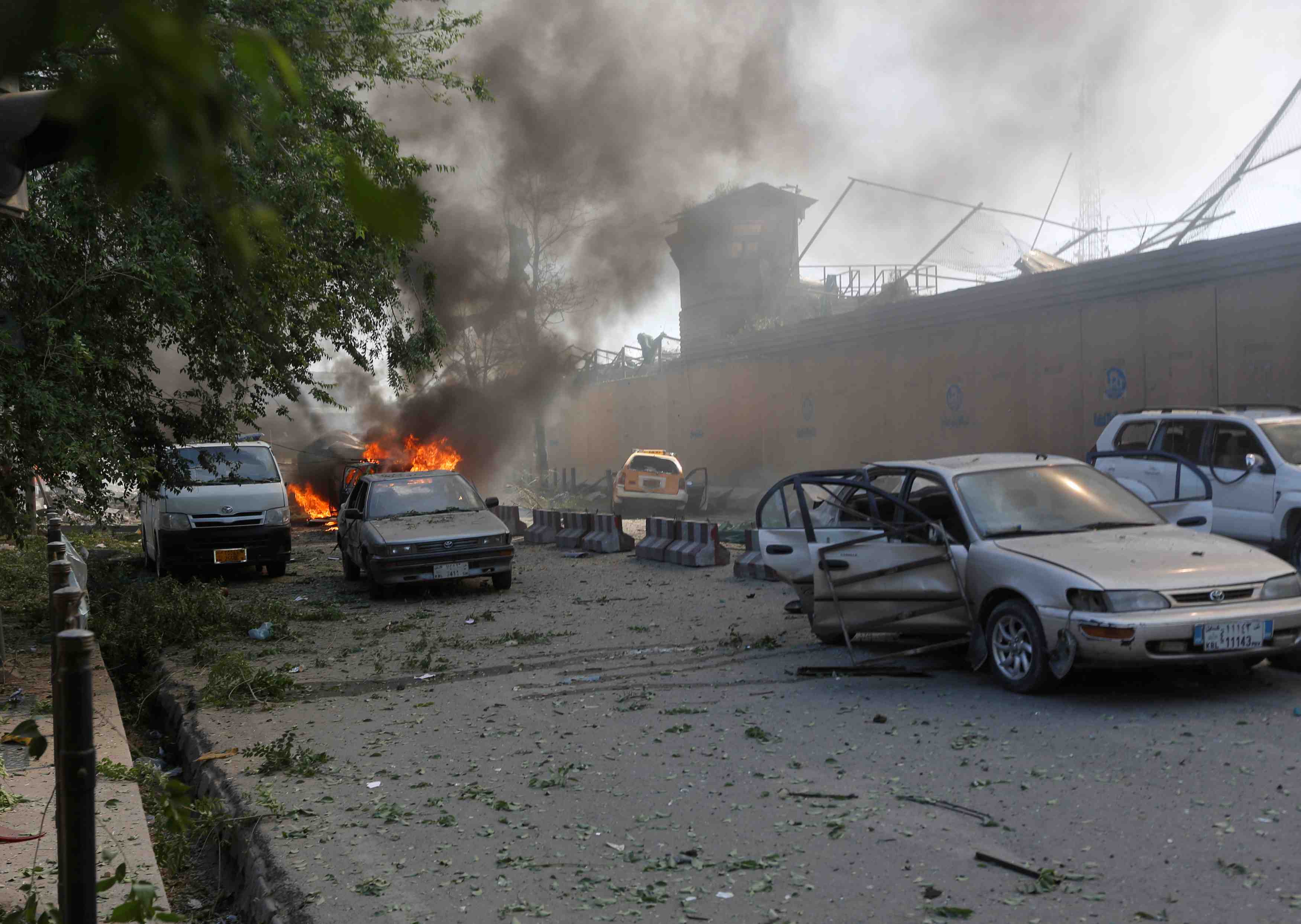 Au moins 80 morts et 350 blesses dans l'attentat de kaboul