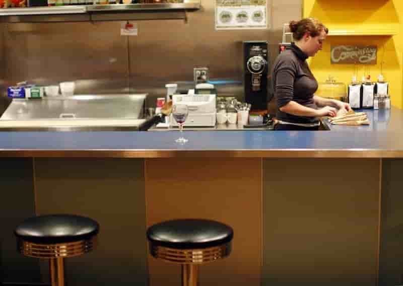 Services et industrie montrent des signes de ralentissement aux etats-unis