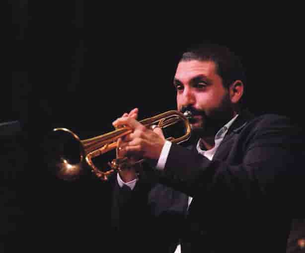 De nombreux artistes de renommée internationale se produisent à Marciac, tel le trompettiste Ibrahim Maalouf en 2018.