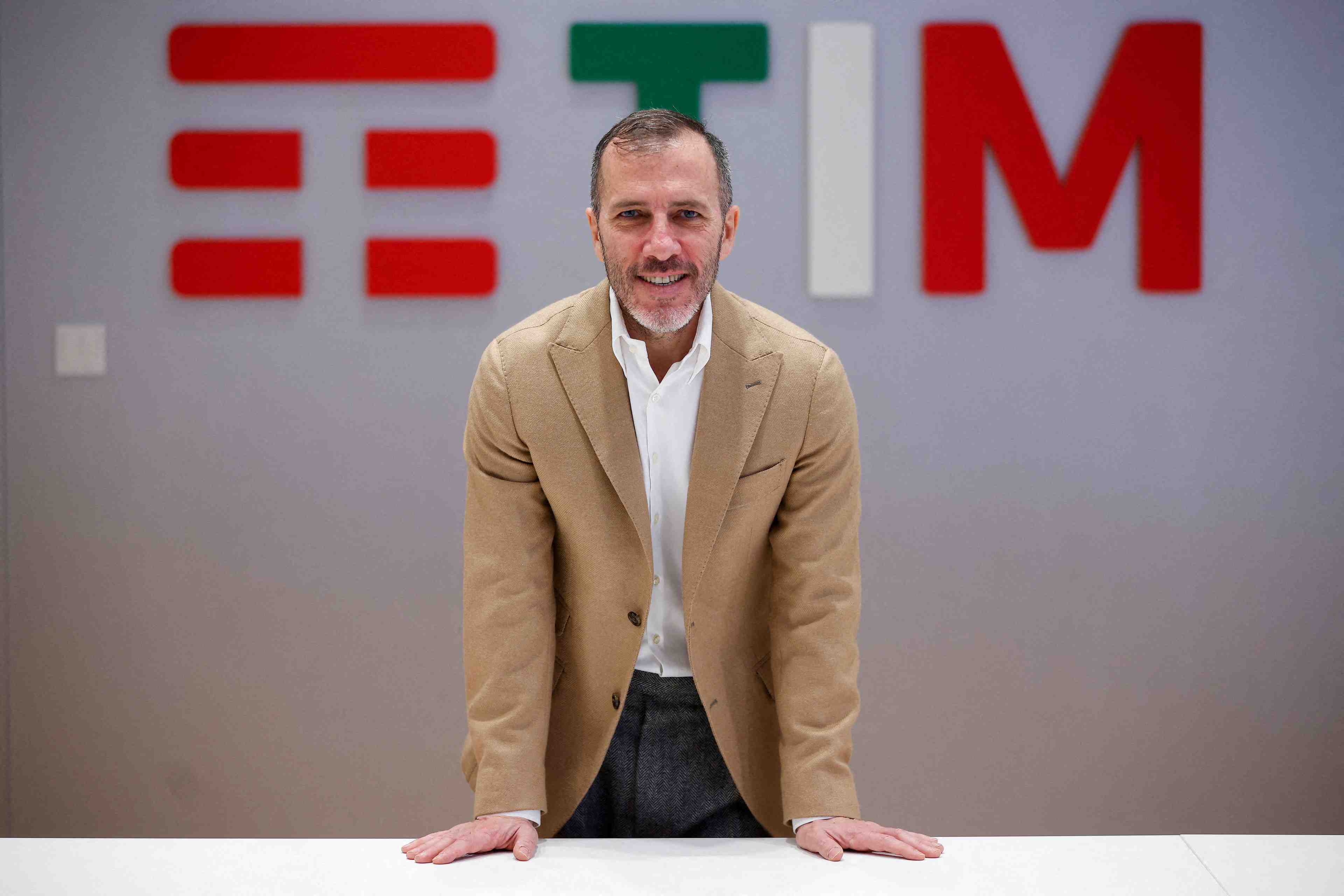 Telecom italia s'apprete a nommer labriola au poste d'administrateur delegue