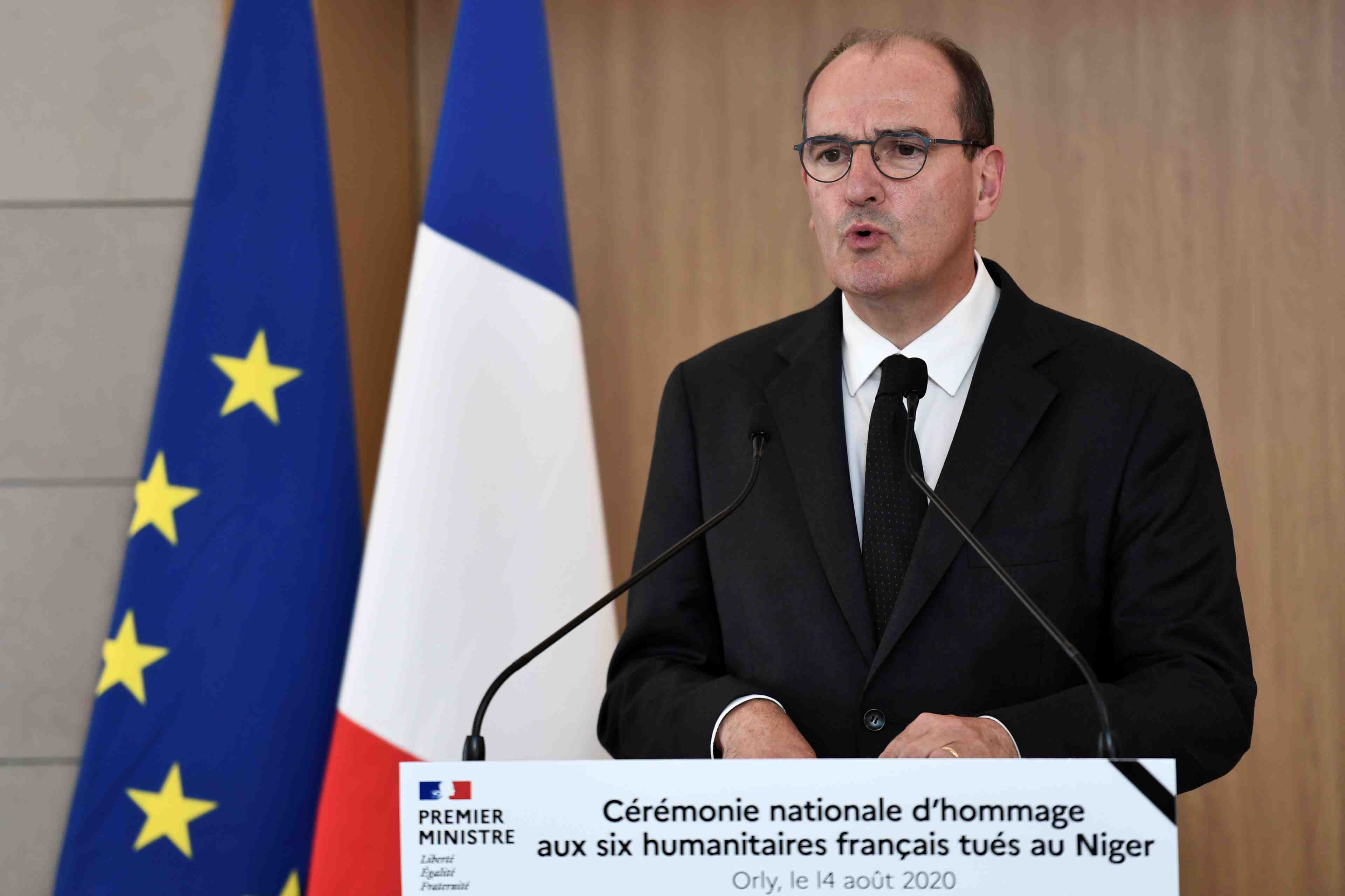 Une "meme inhumanite" a l'oeuvre au niger et au bataclan, dit castex