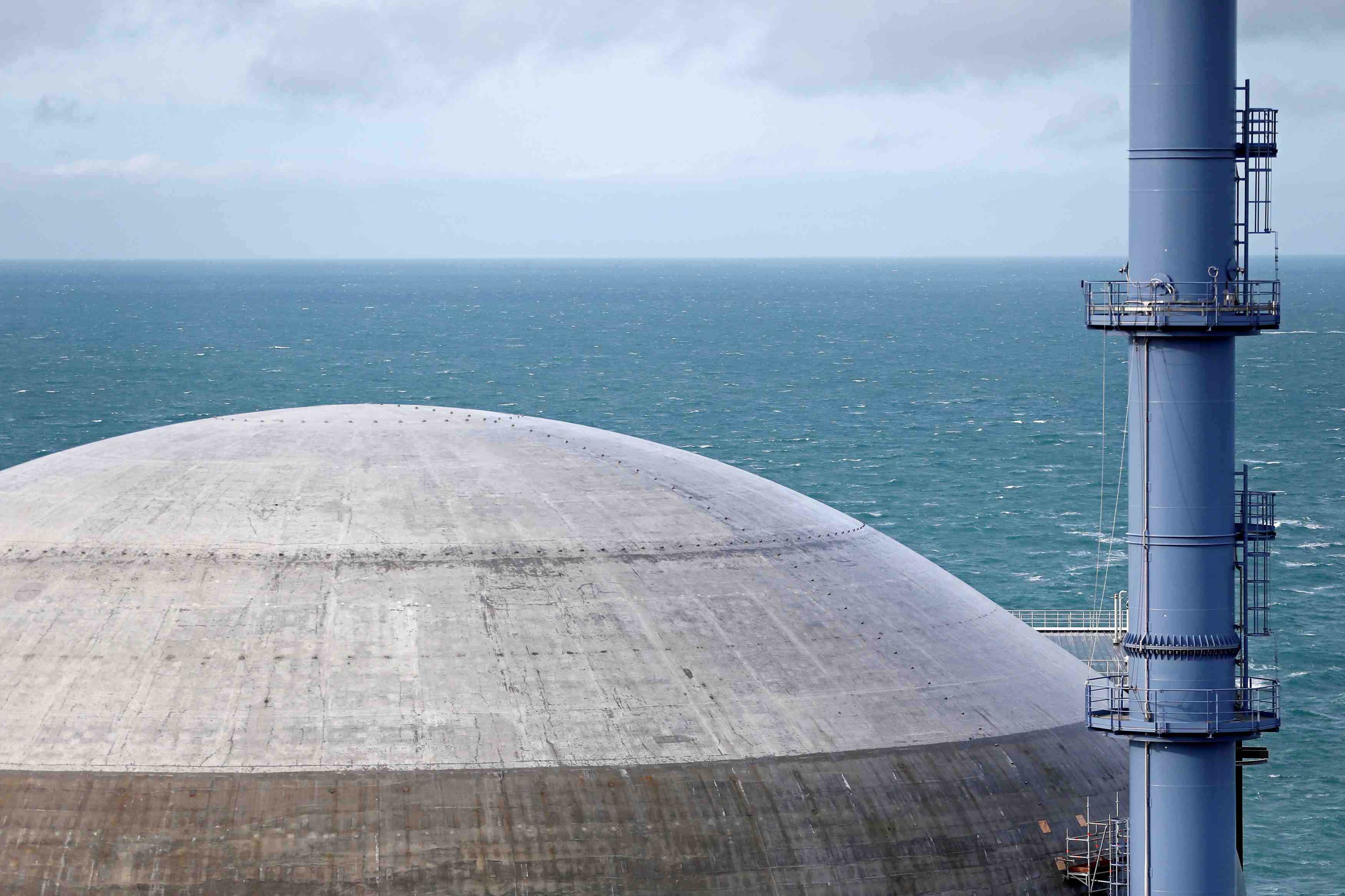 Macron annonce la relance de la construction de reacteurs nucleaires