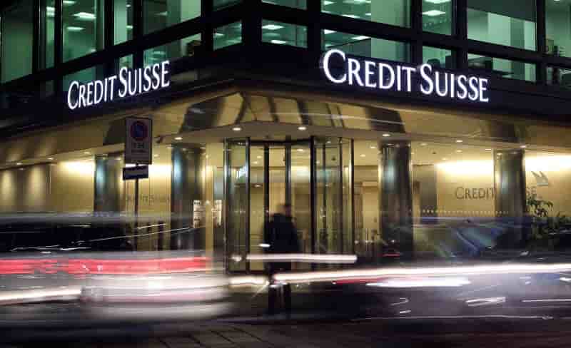 Les deboires de credit suisse soulignent le declin des banques d'investissement en europe