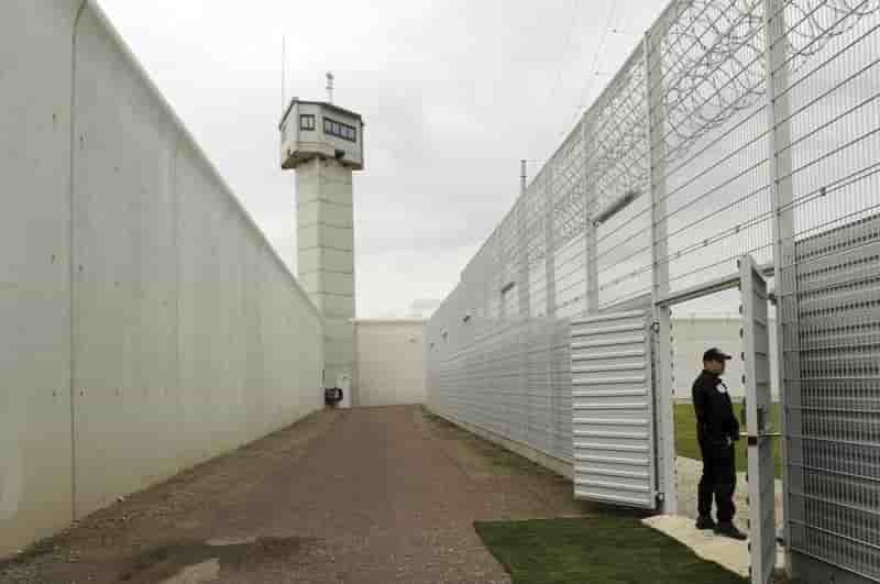 Une reforme pour renforcer l'efficacite de la prison