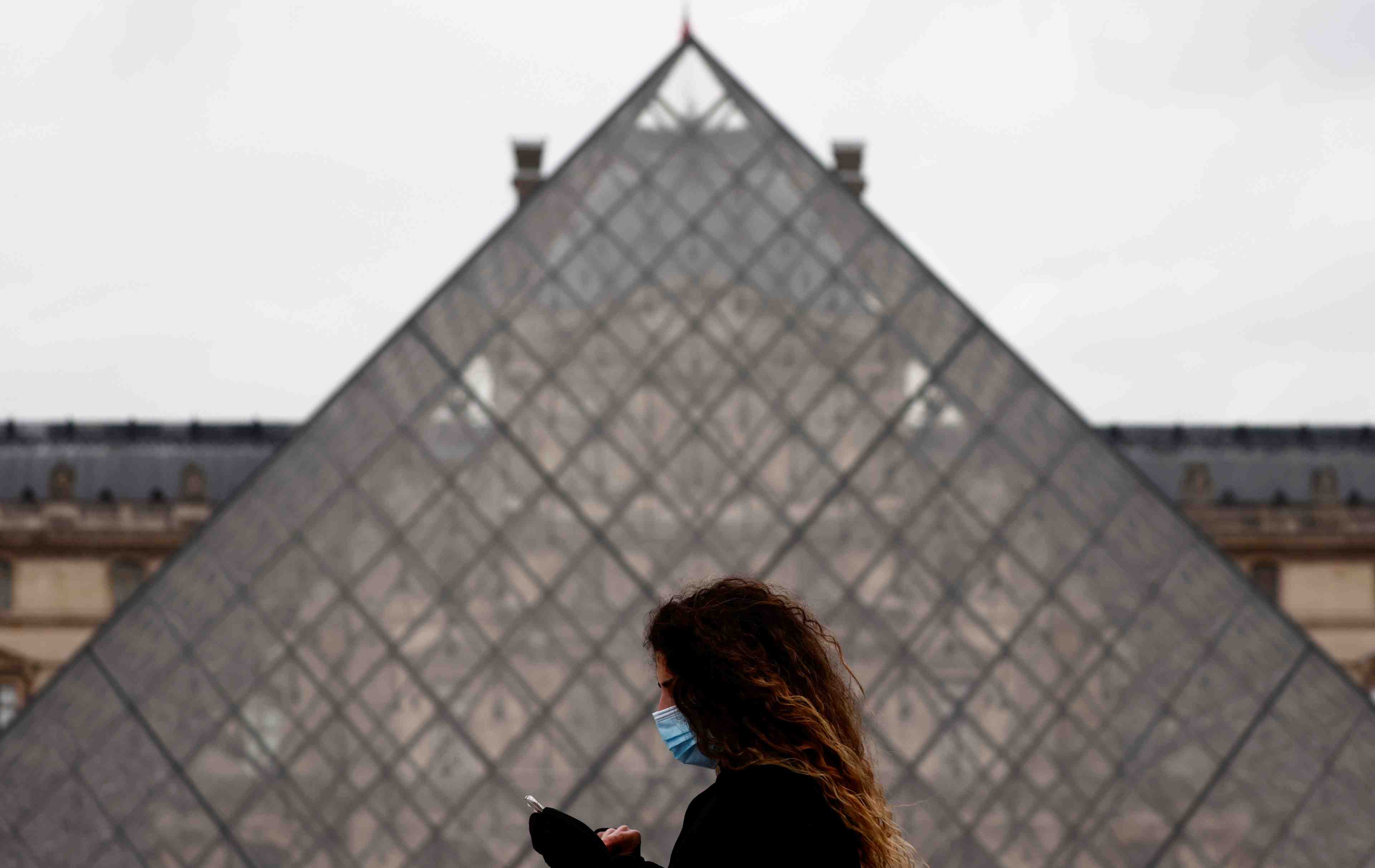 France: le louvre a vu sa frequentation baisser de 72% en 2020