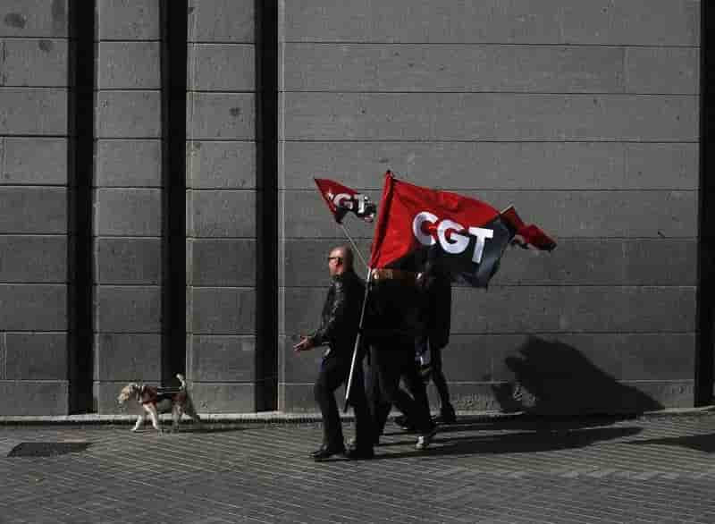 La cgt, sans numero un, s'enfonce dans la crise