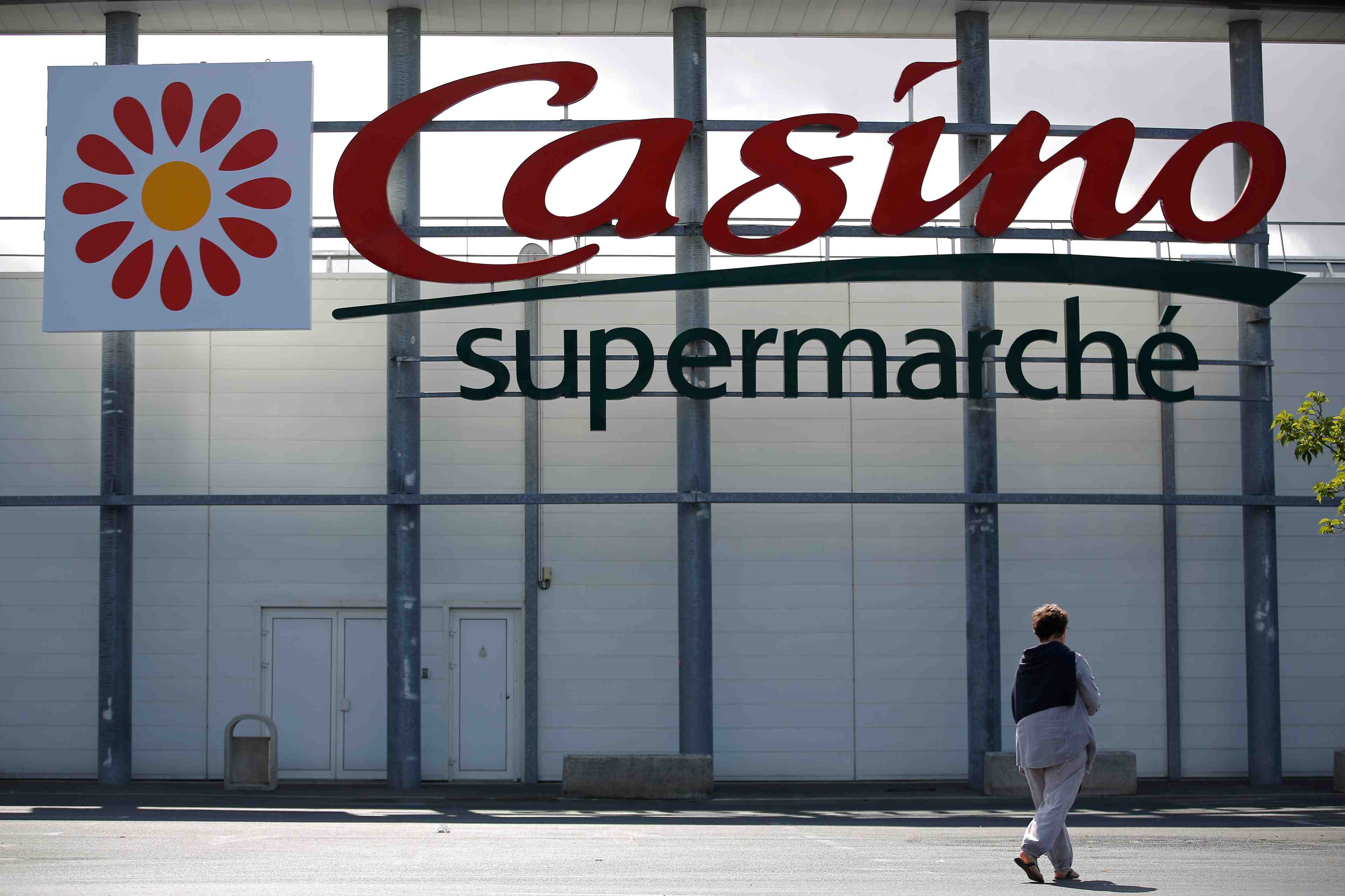 Casino se refinance a hauteur de 1,8 milliards d'euros, au-dessus de l'objectif de 1,5 milliard d'euros