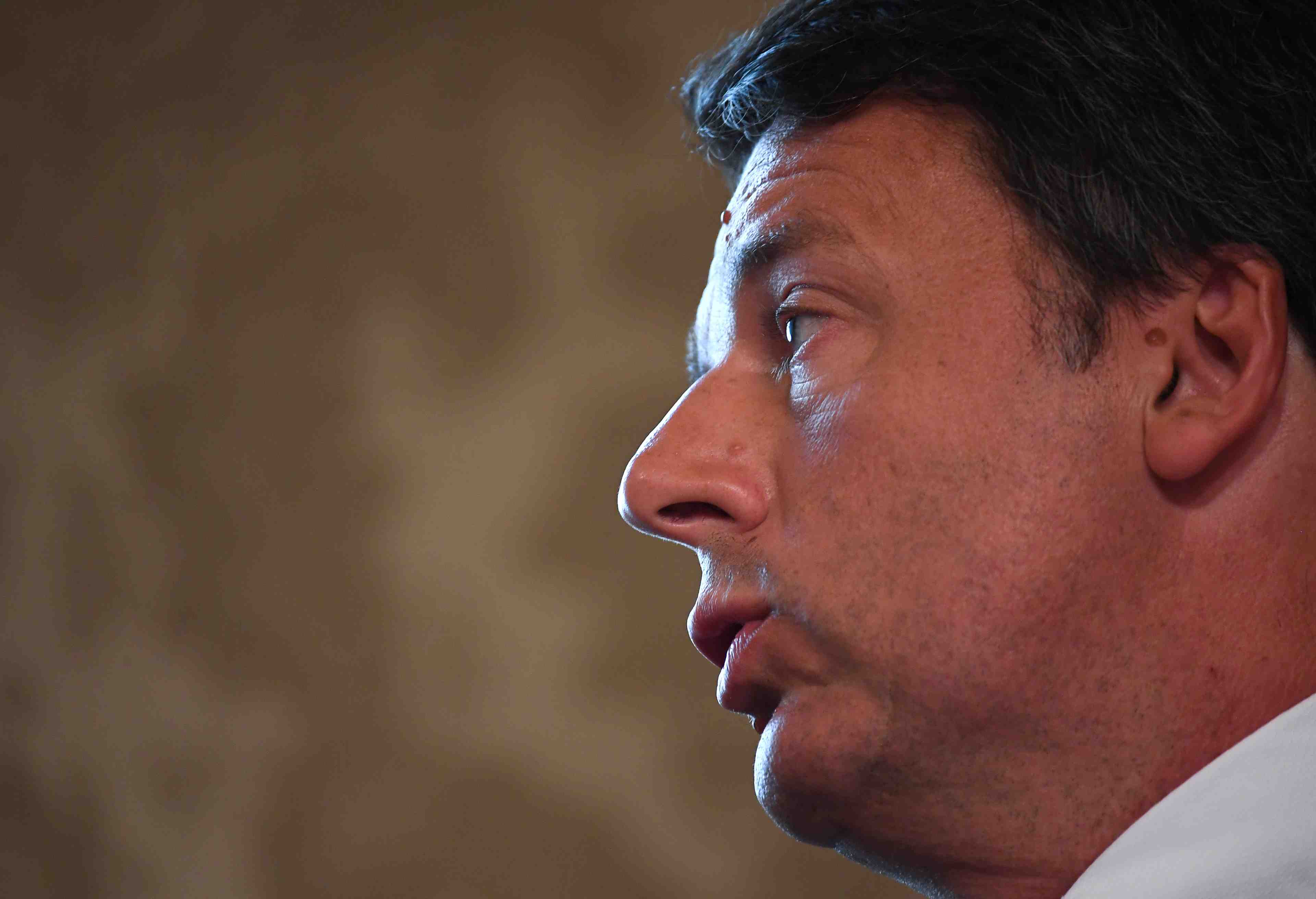 Renzi reclame la formation d'un nouveau gouvernement