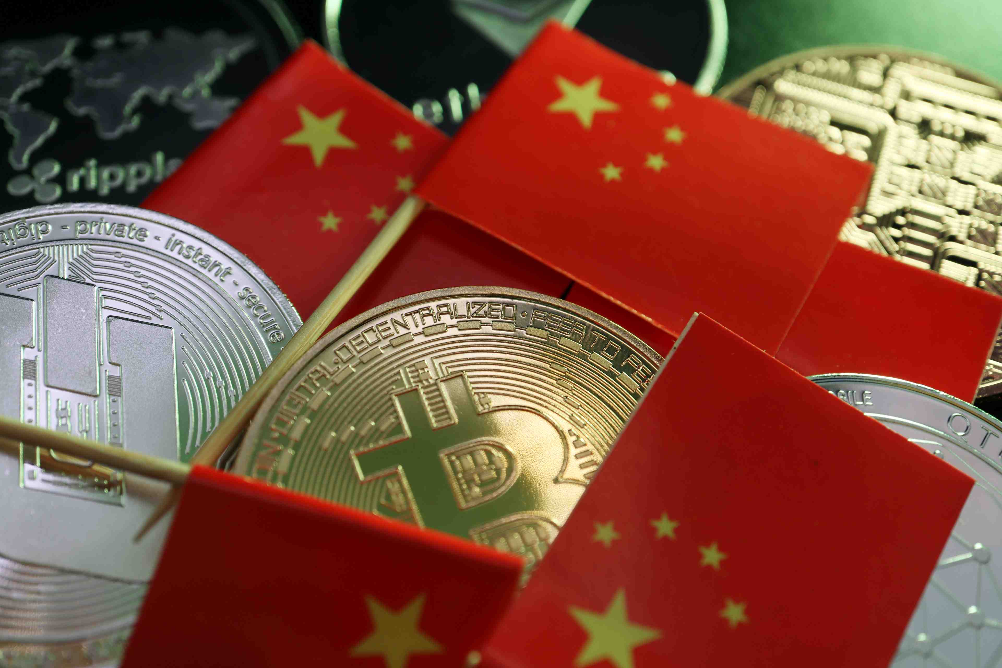 Pekin serre encore la vis sur les cryptomonnaies