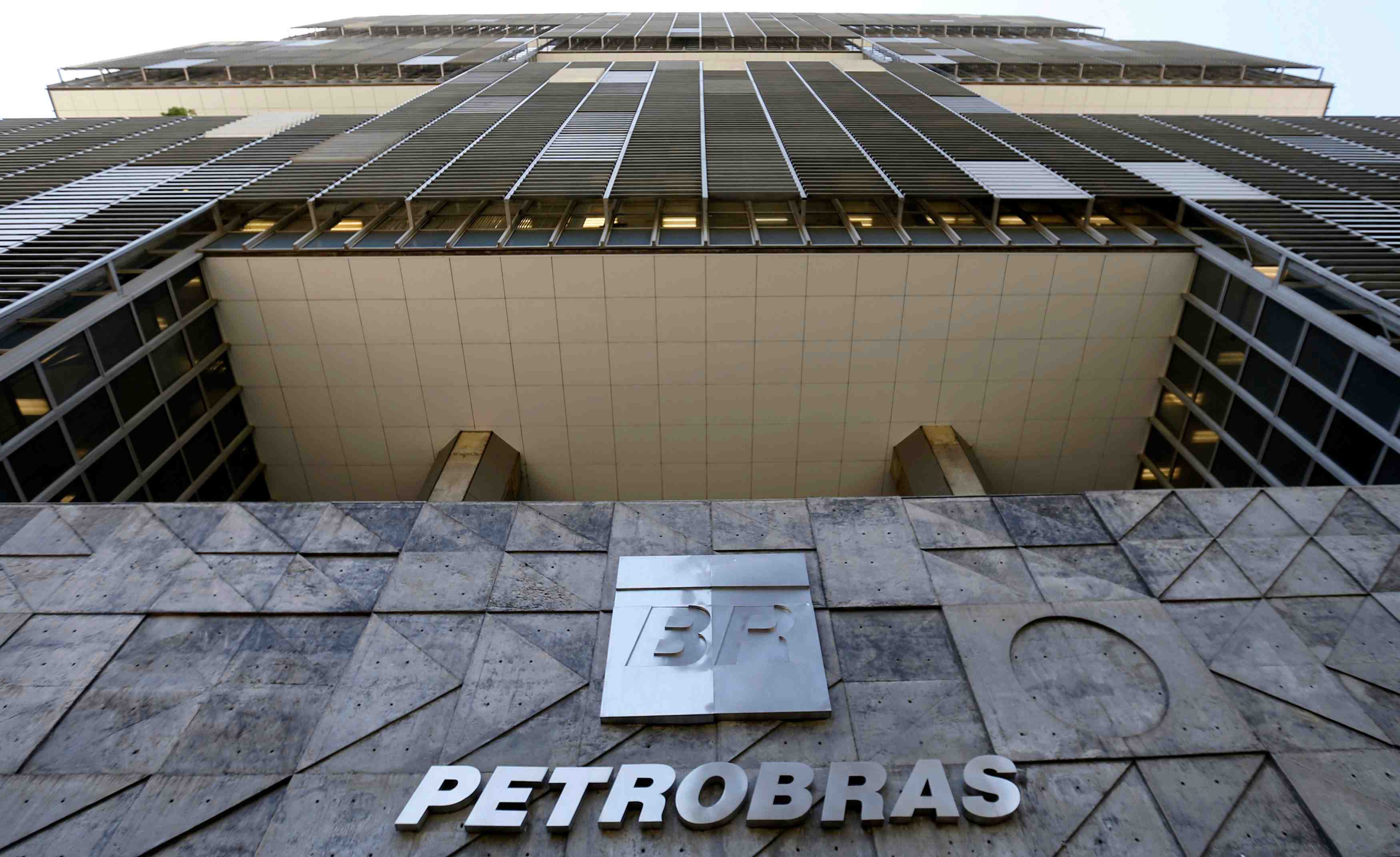 Ouverture d'une enquete sur petrobras par l'autorite boursiere