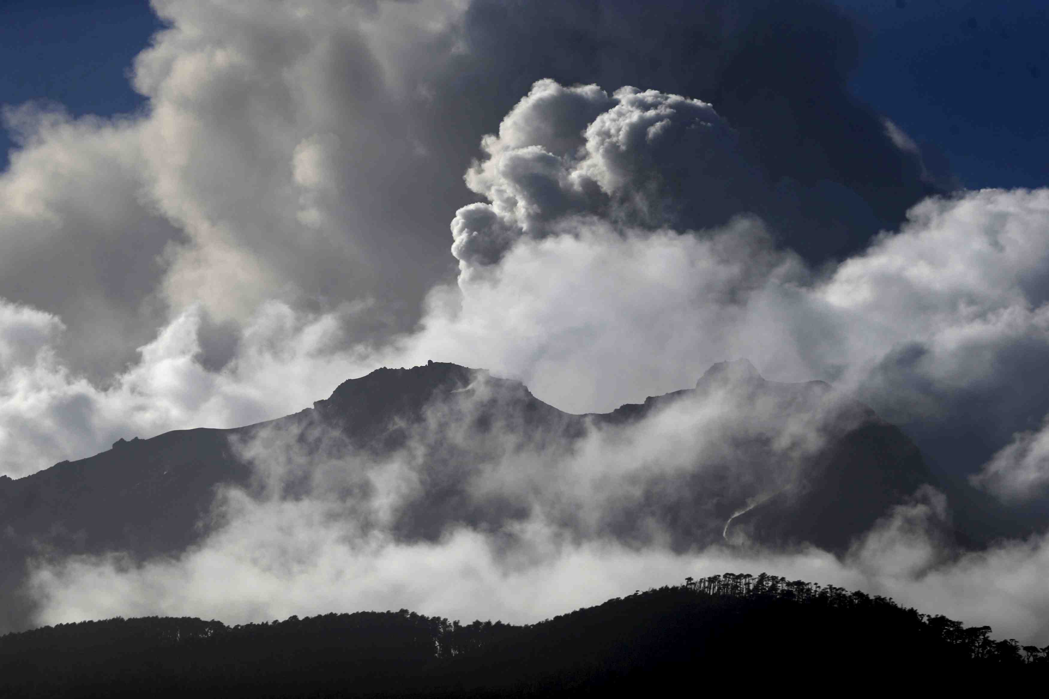 Nouvelle eruption du volcan chilien calbuco