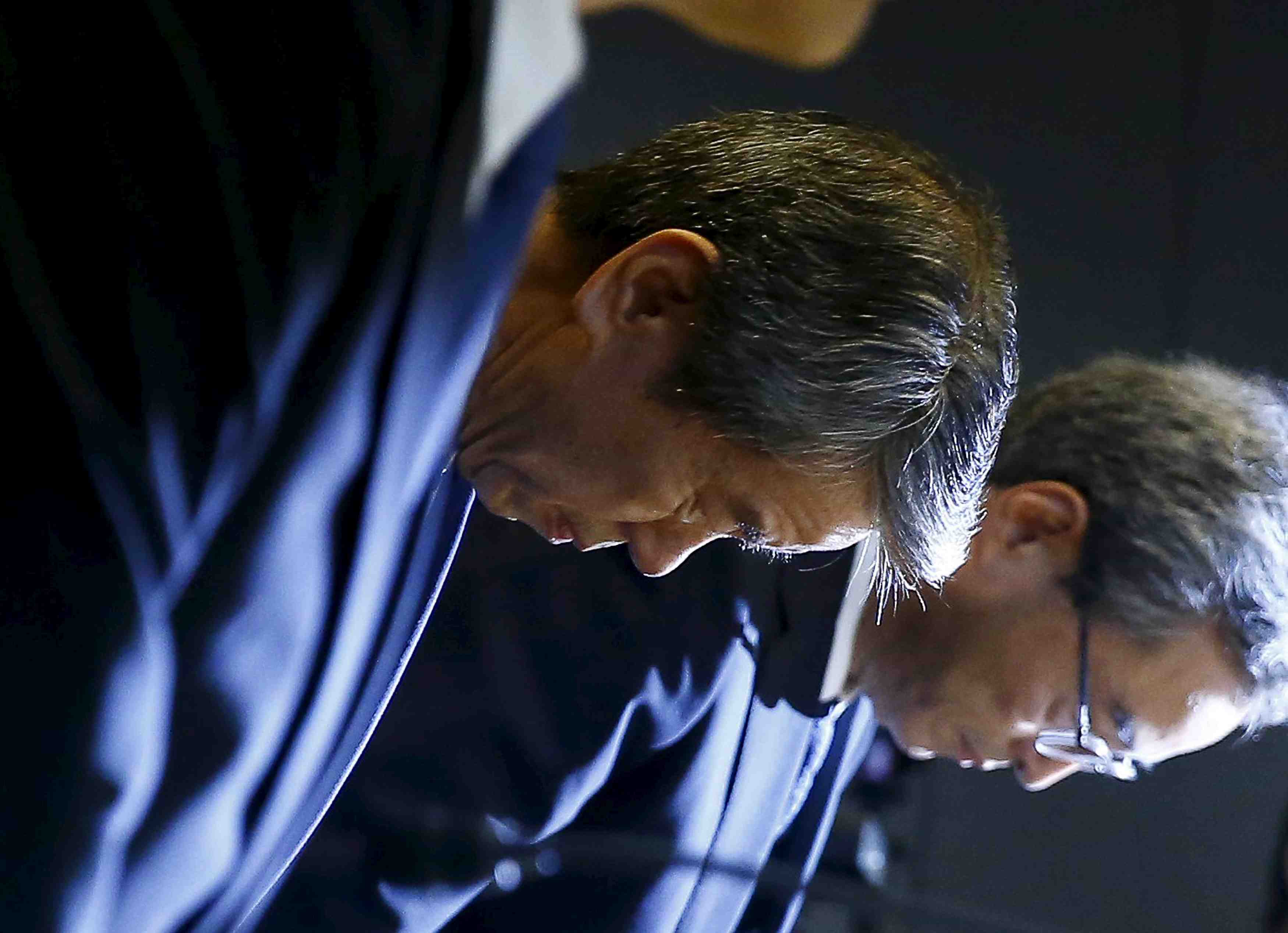 Le dg de toshiba demissionne