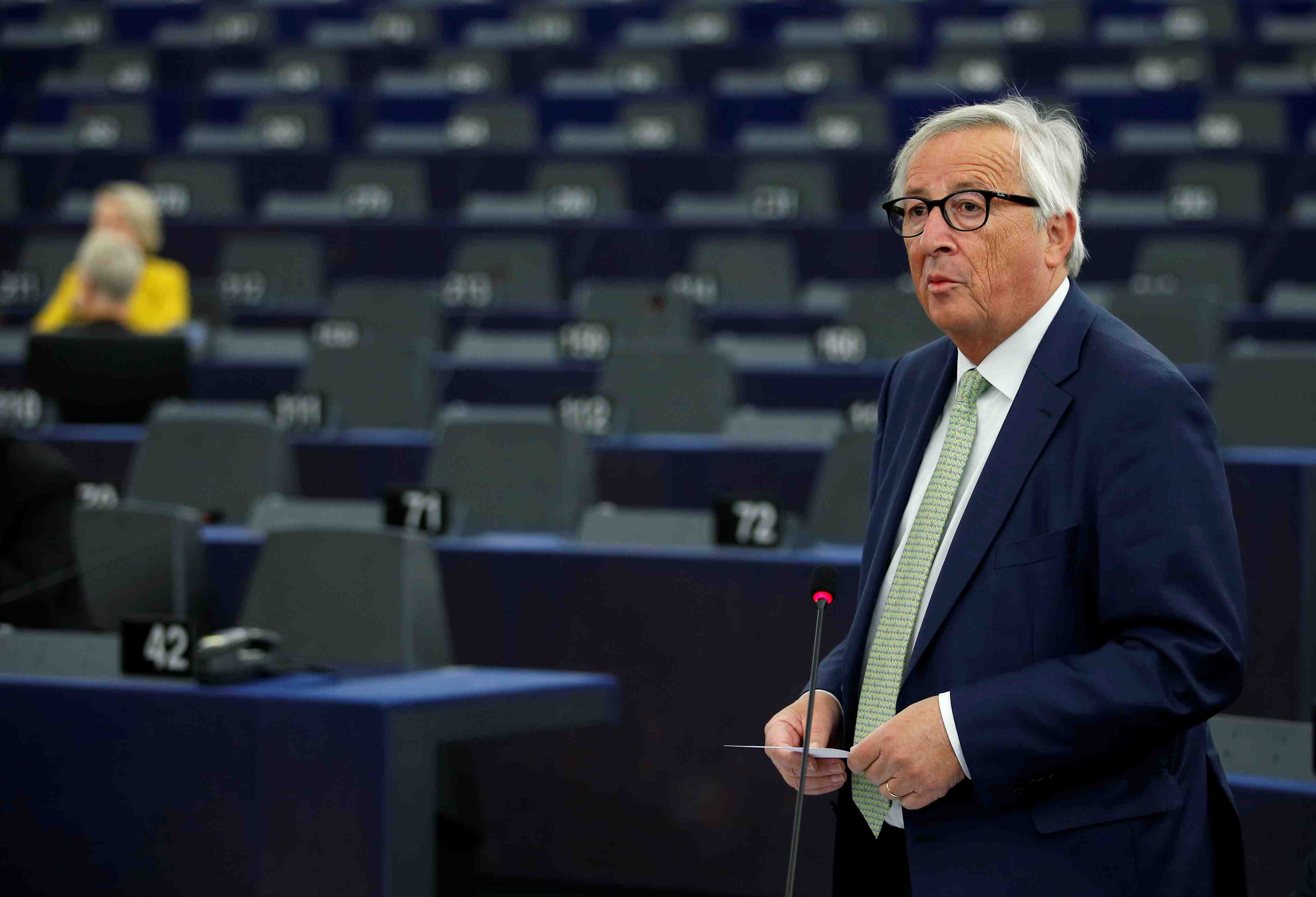 Le projet de budget italien inacceptable pour plusieurs pays, dit juncker