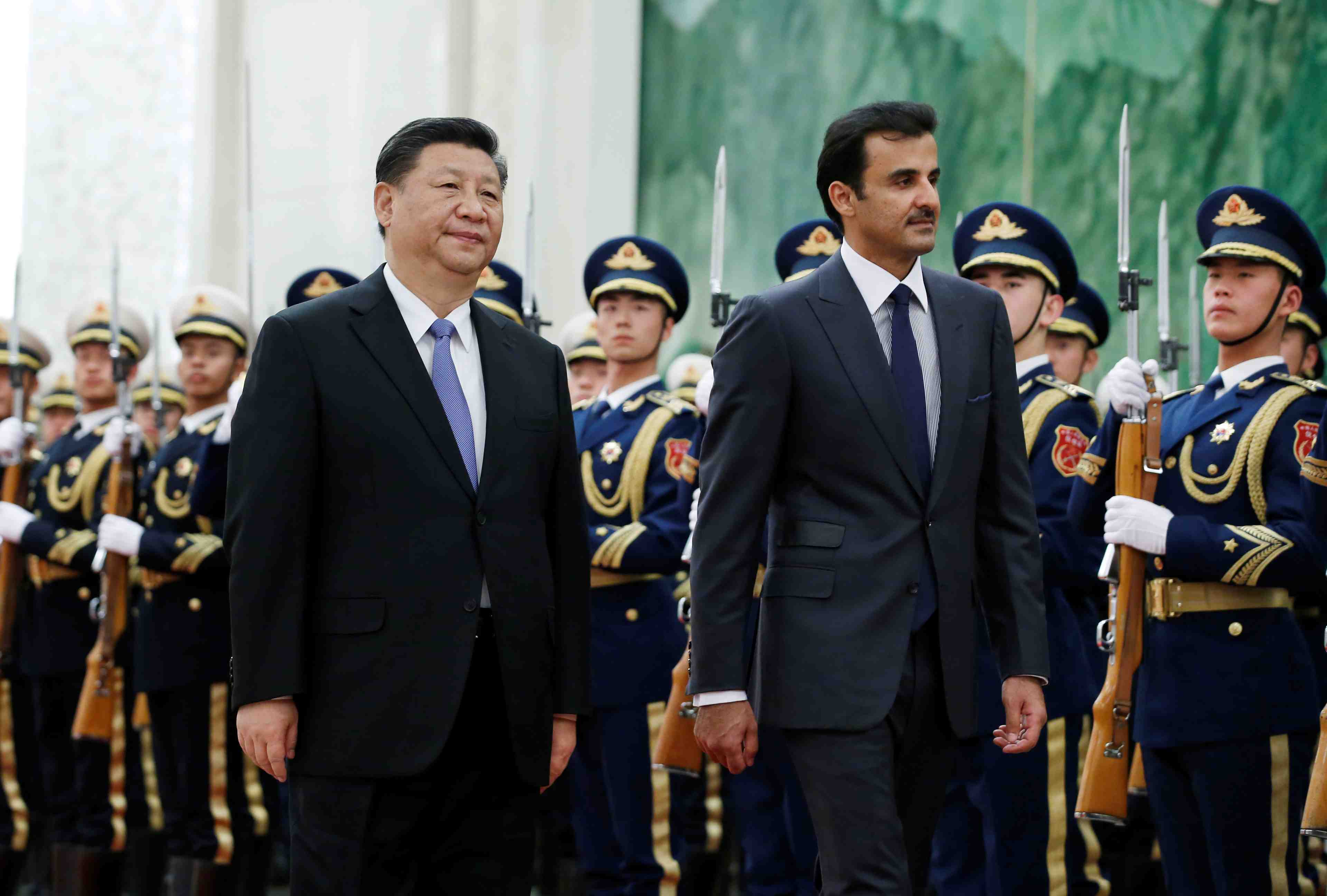 Xi jinping affiche son amitie avec l'emir du qatar