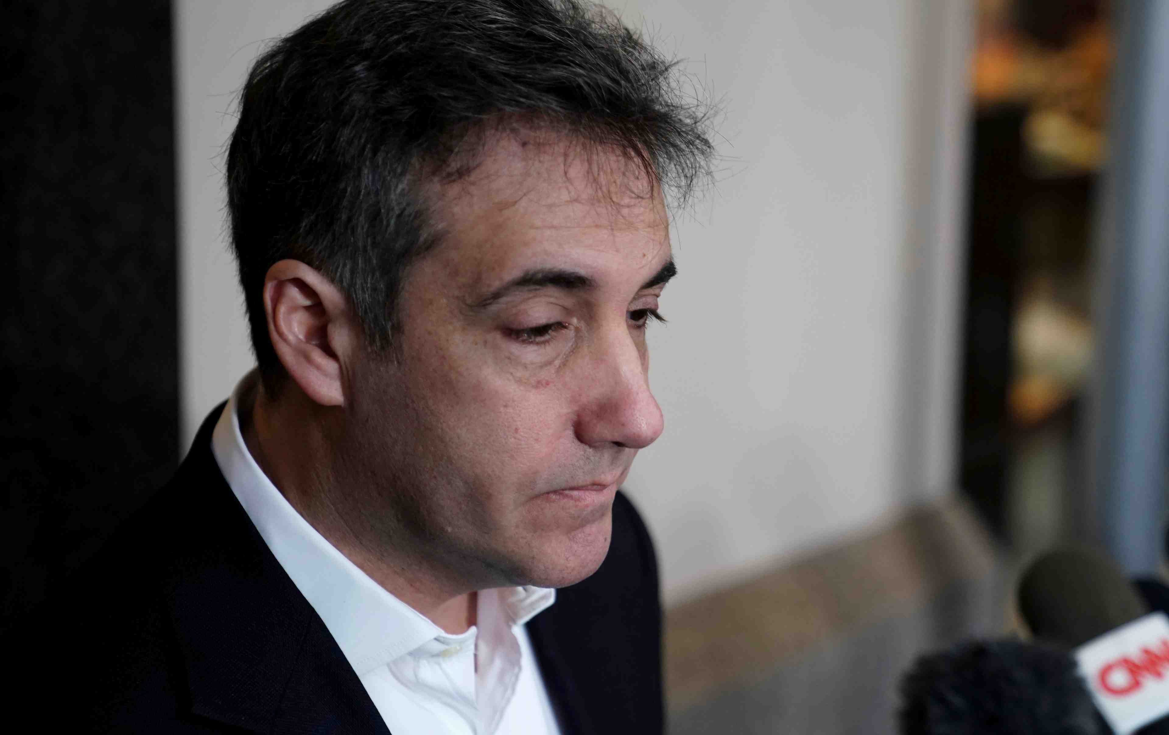 Sortie de prison anticipee de l'ex-avocat de trump a cause du coronavirus