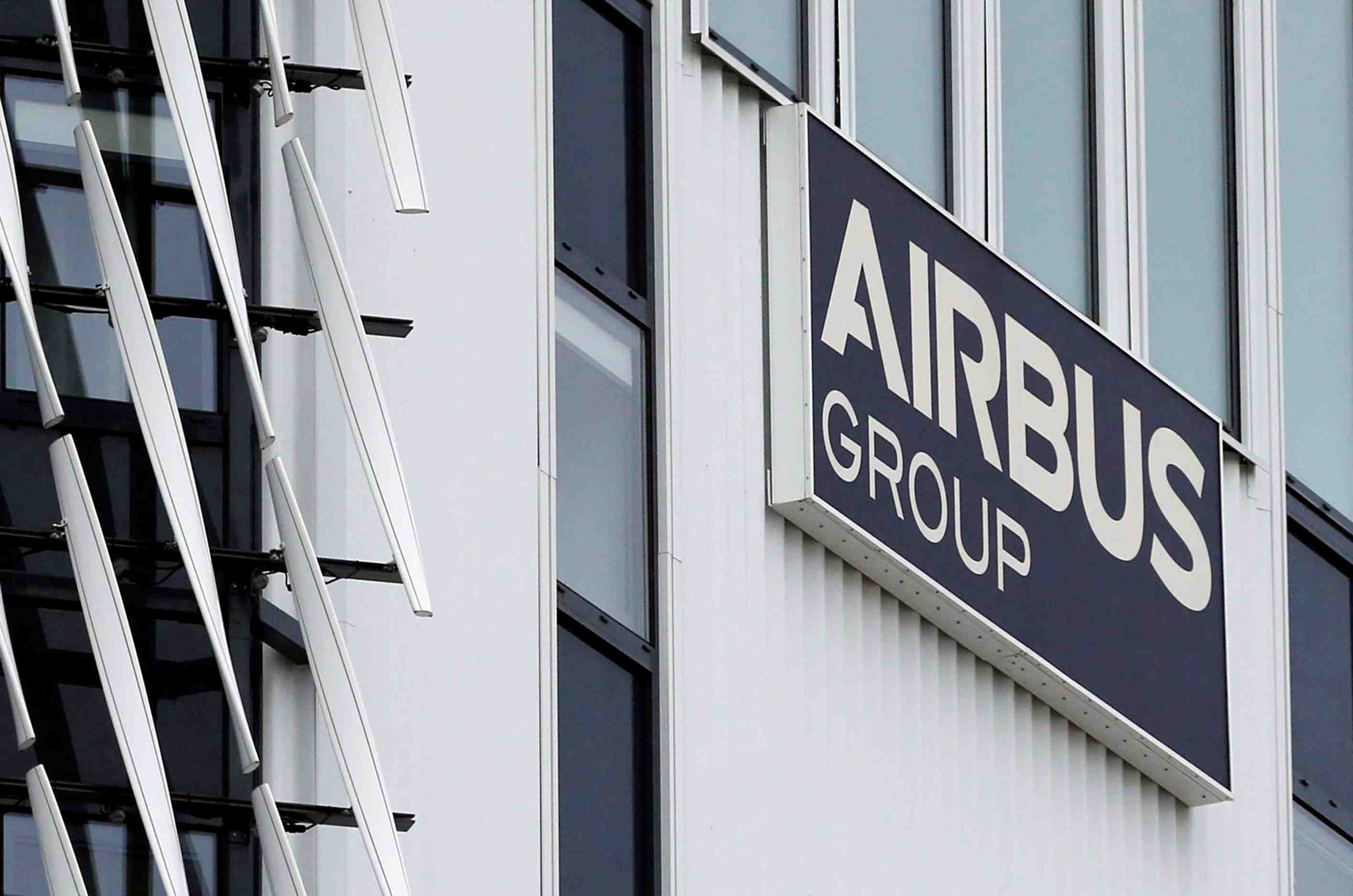 Berlin n'a rien contre un candidat francais a la tete d'airbus