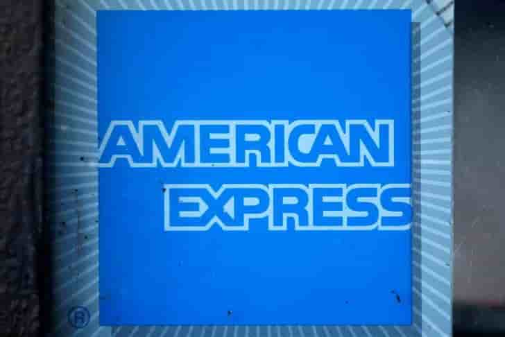 Amex: benefice trimestriel en baisse mais superieur au consensus