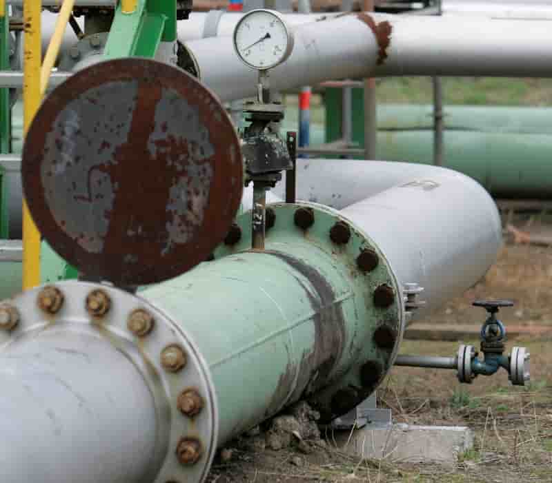 Les cours du petrole cloturent a nouveau en forte baisse a new york