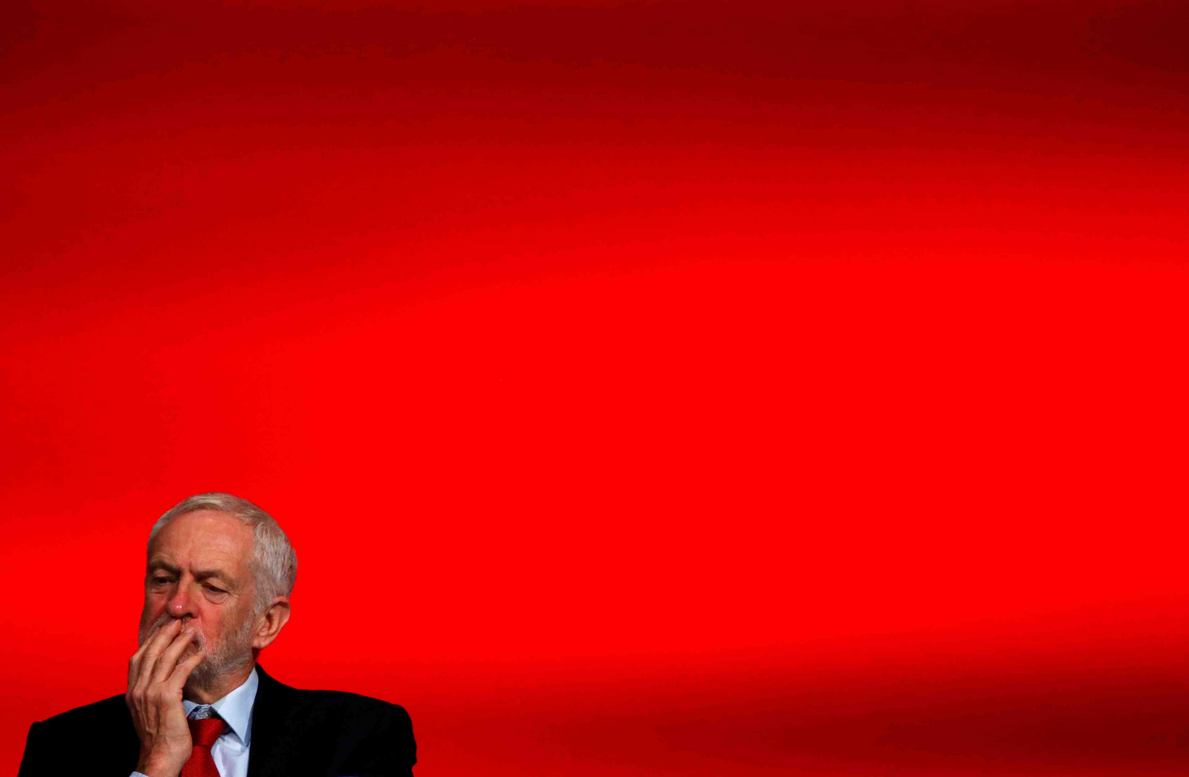 Le labour se prepare a voter contre le plan de brexit de theresa may