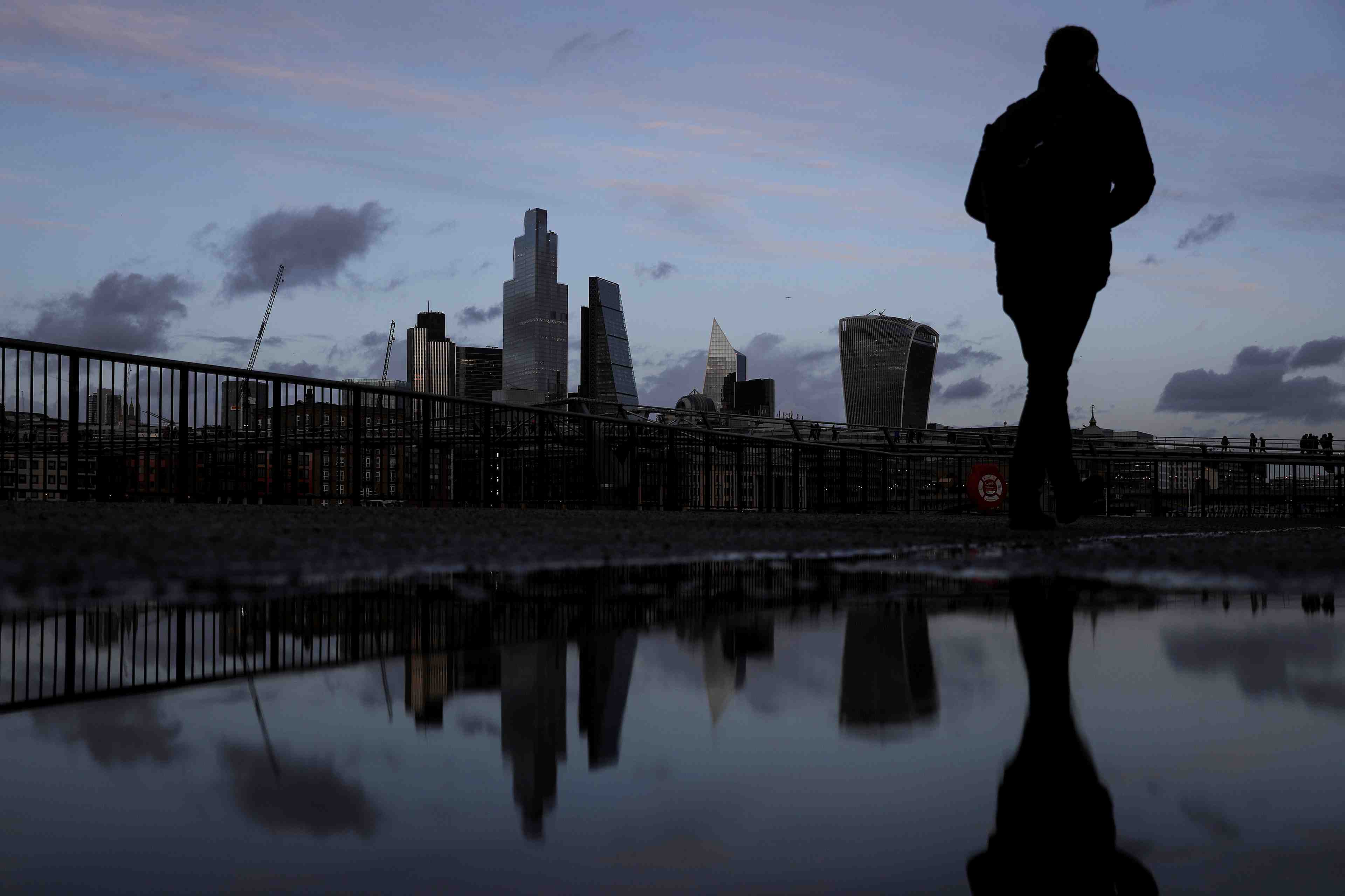 L'economie britannique pourrait se contracter de 35% d'avril a juin