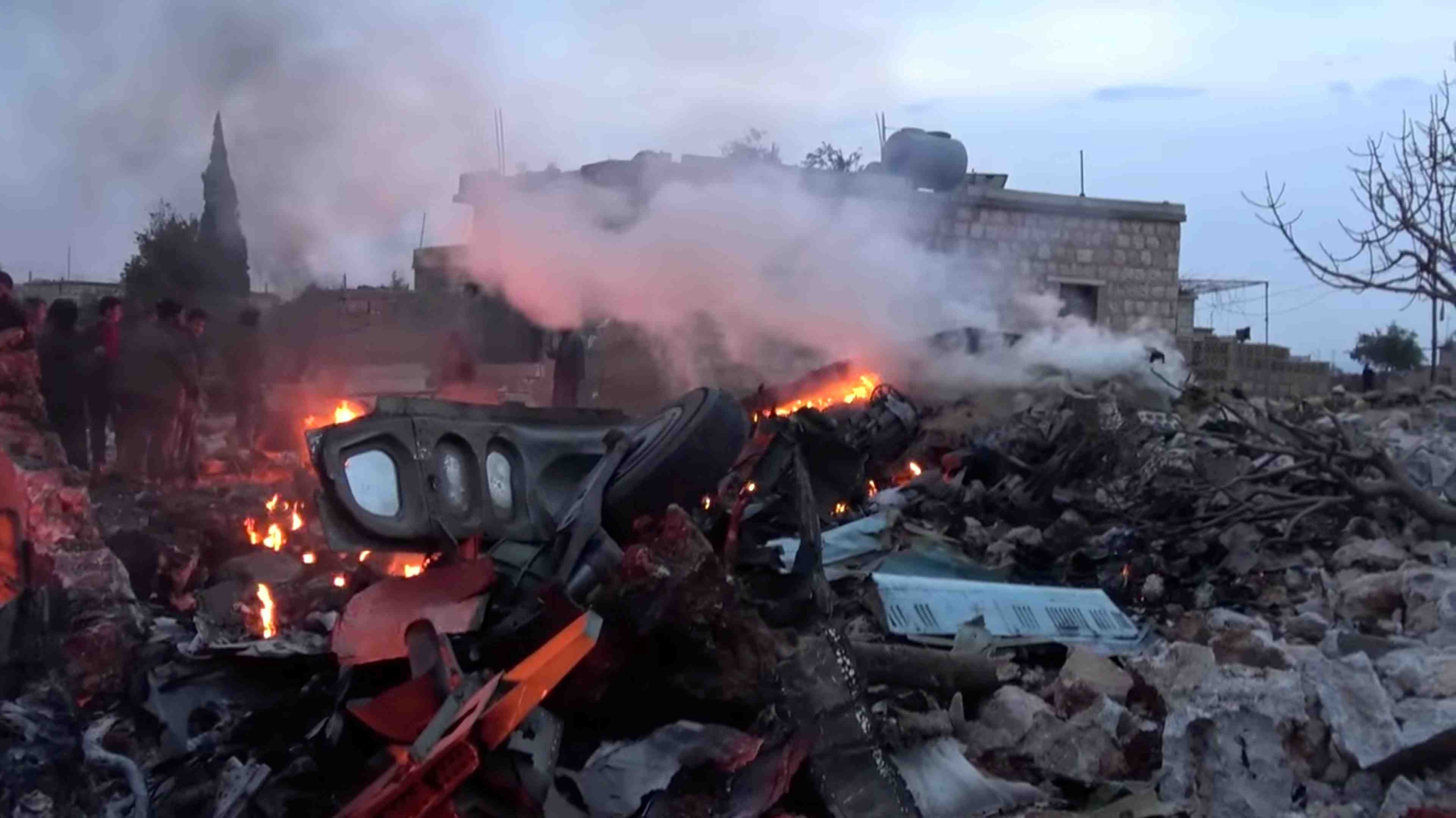 Un convoi de civils bombarde en syrie, un avion russe abattu
