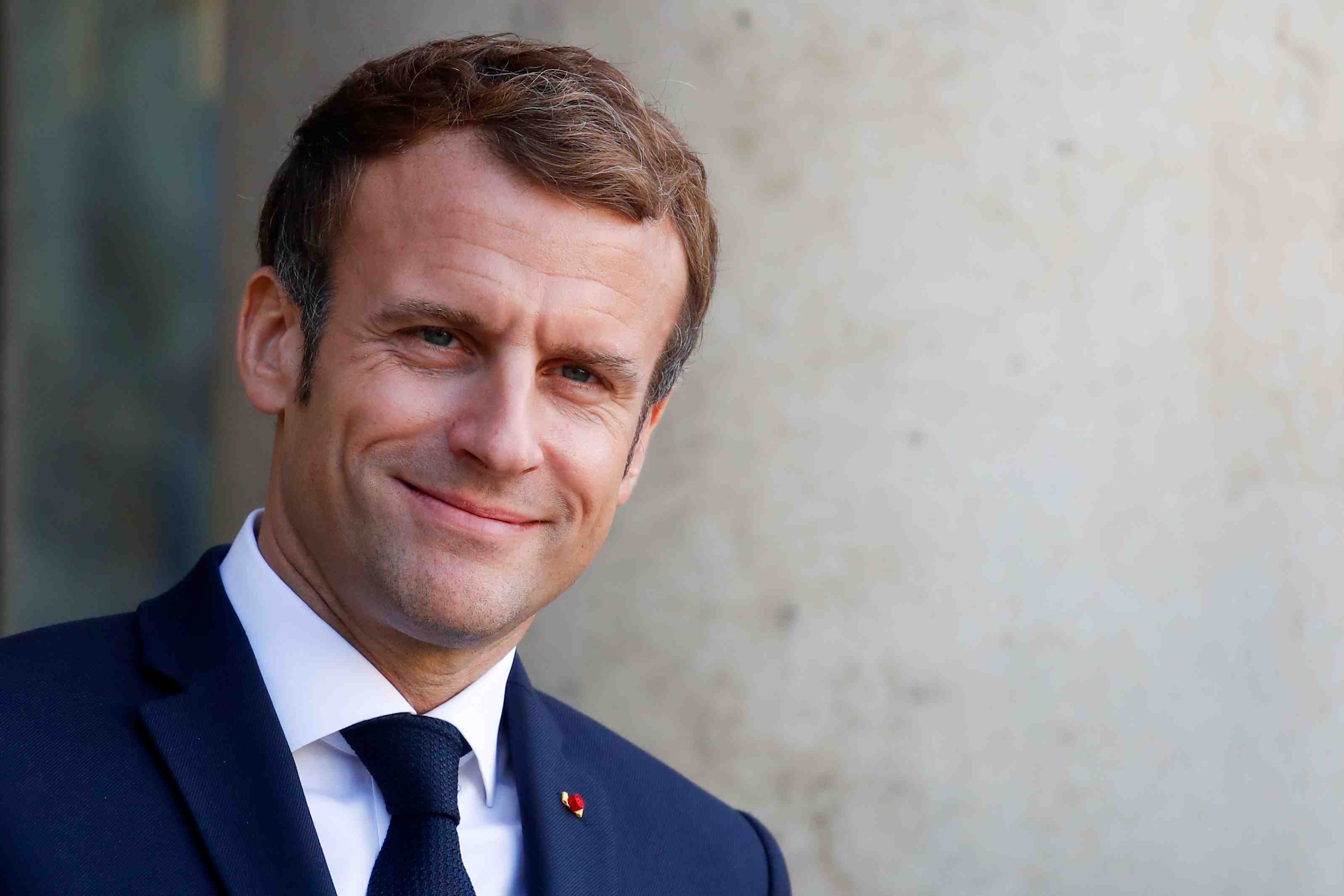 La communaute internationale soutient les elections en libye, dit macron