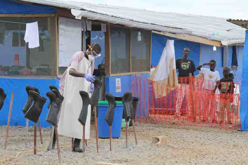 La propagation du virus Ebola ralentit au Liberia, selon l'OMS