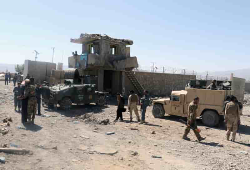Attaque suicide contre un poste de police en afghanistan