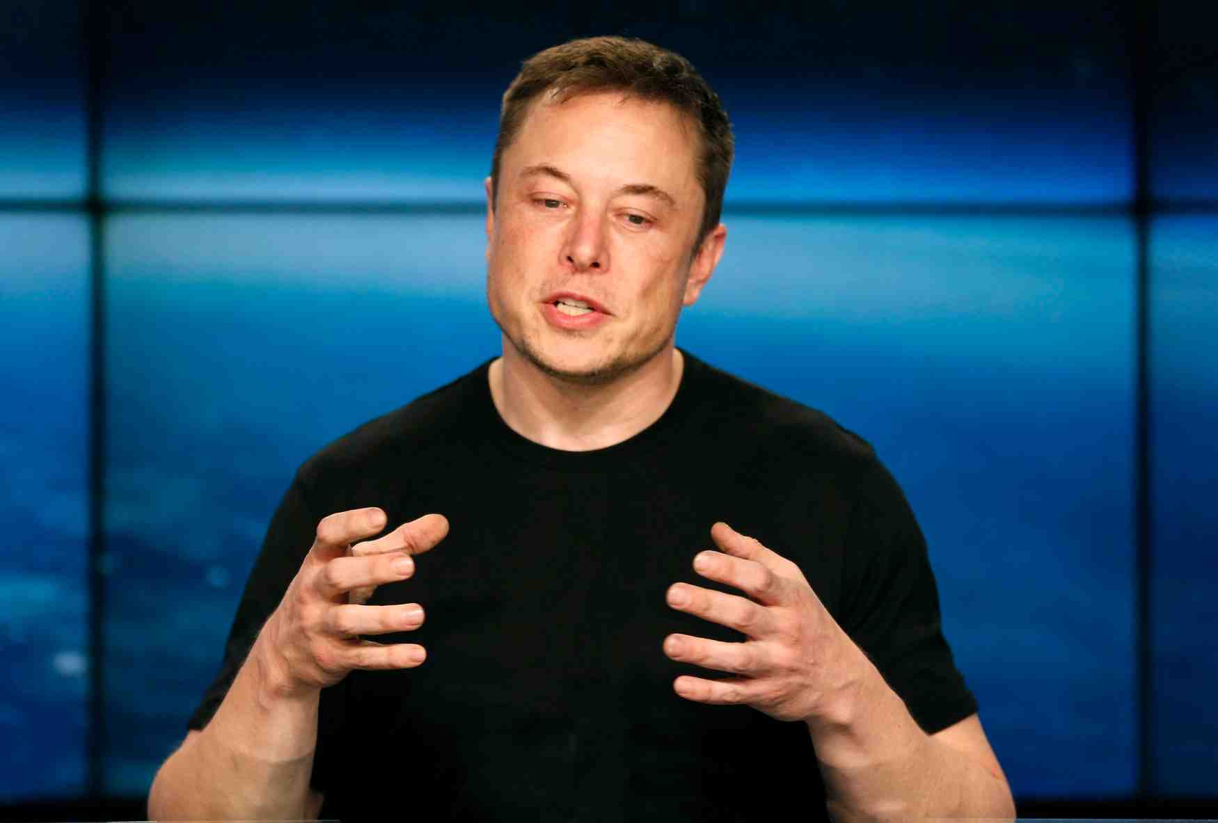 Elon Musk, SpaceX