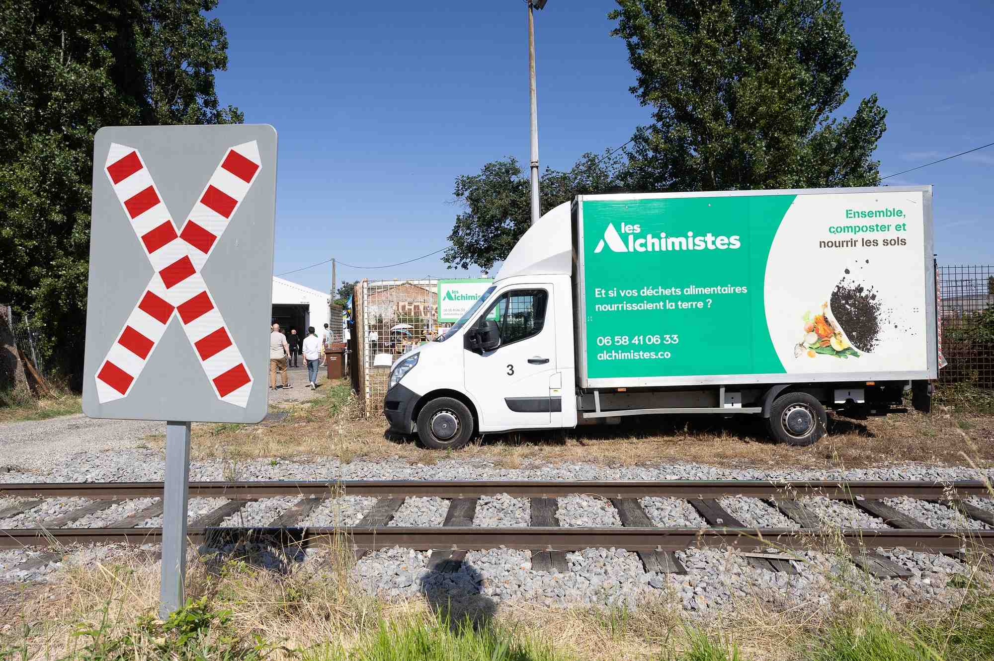 Toulouse vient de se doter d'un nouveau site industriel capable de composter 700 tonnes par an de déchets alimentaires issus des cantines des écoles, du CHU et de restaurants de la Ville rose.