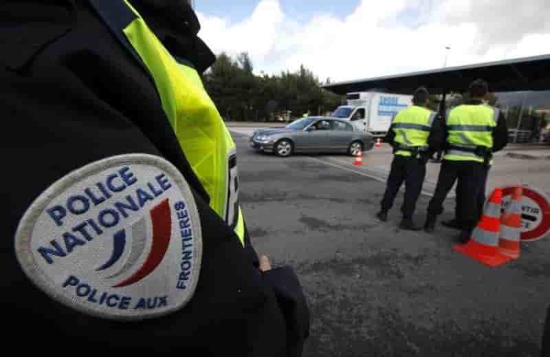 Un réseau de faux papiers pour immigrés démantelé