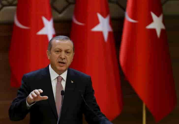 Ankara maintient la pression sur les kurdes de syrie