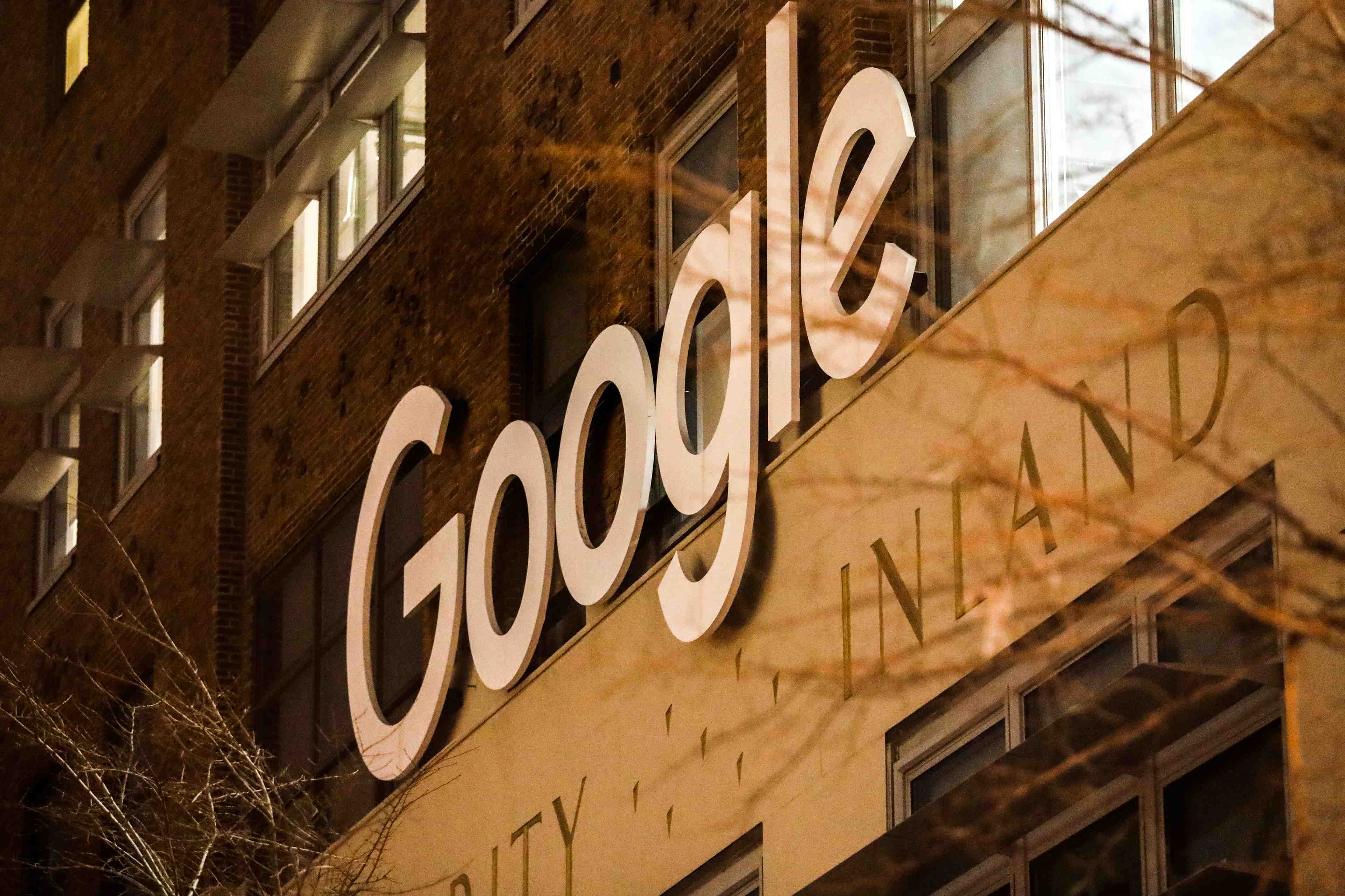 Google a deplace pres de 20 milliards d'euros aux bermudes en 2017