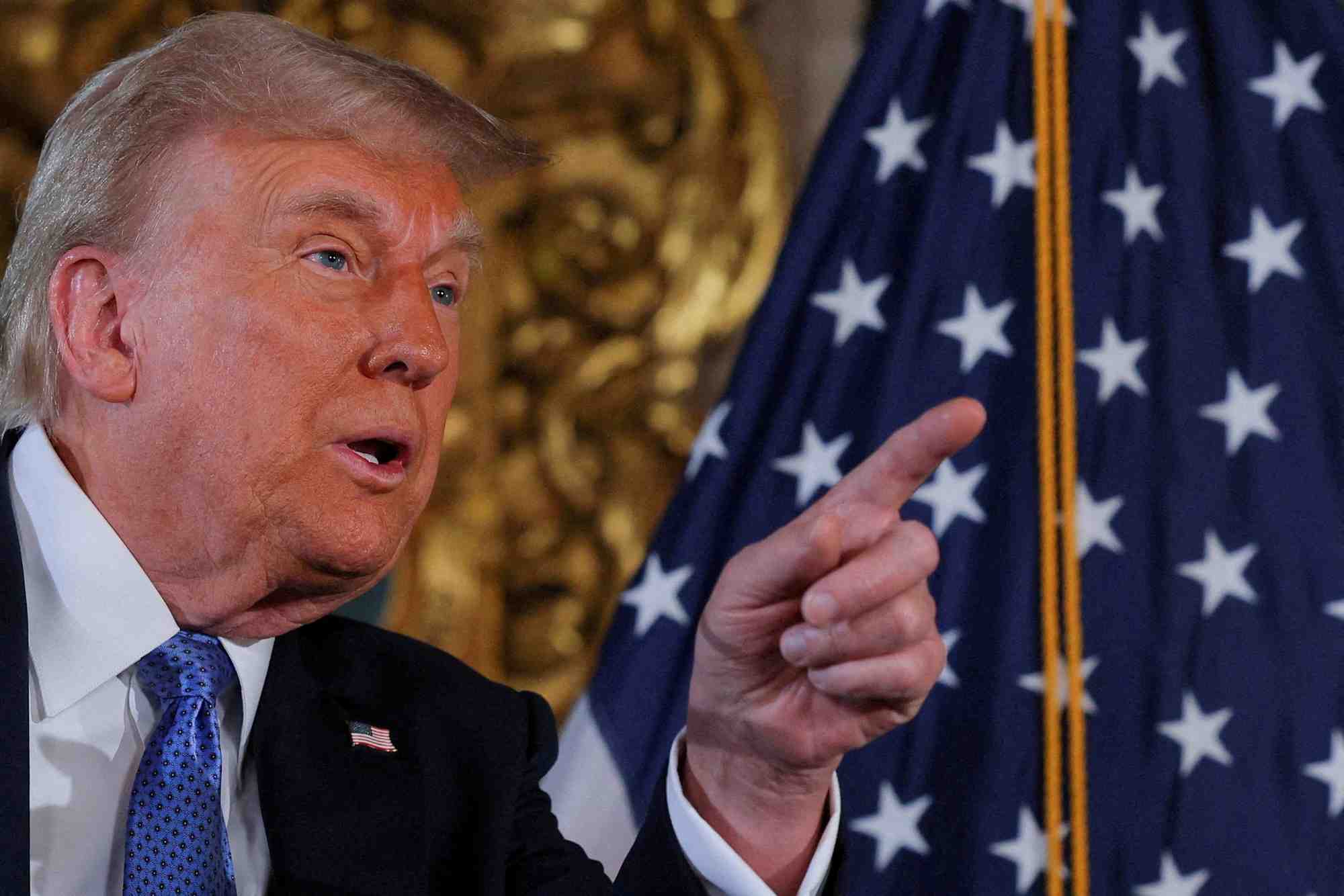 Donald Trump a de nouveau brandi ce vendredi la carte des taxes douanières contre l'Union européenne.