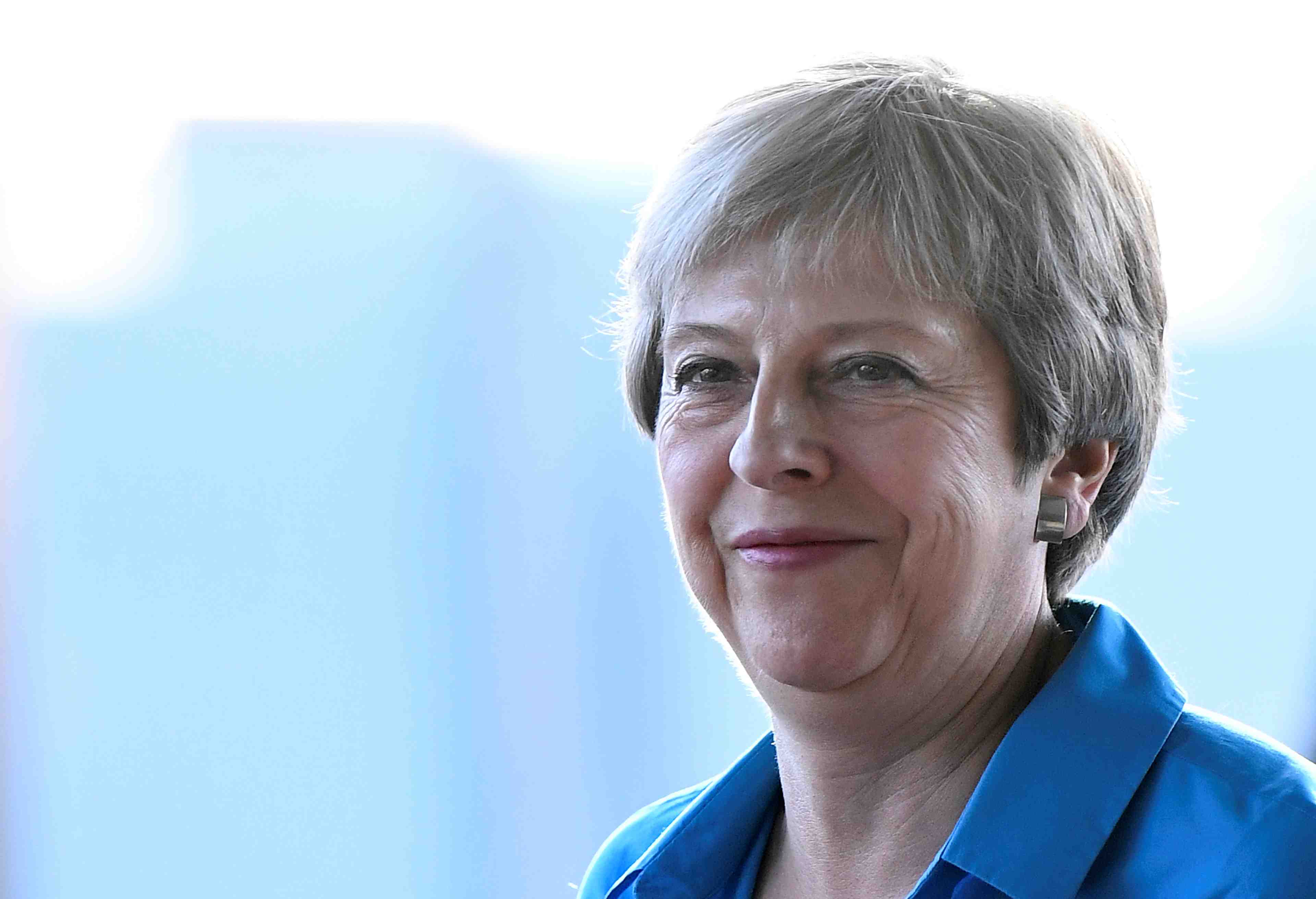 Theresa may affirme etre en place "pour le long terme"